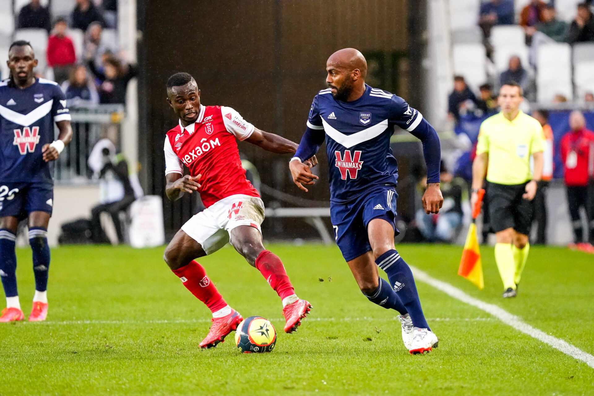 Grâce à Jimmy Briand, auteur d'un doublé, Bordeaux a décroché son deuxième succès de la saison contre Reims, avant de recevoir Paris (iconsport)