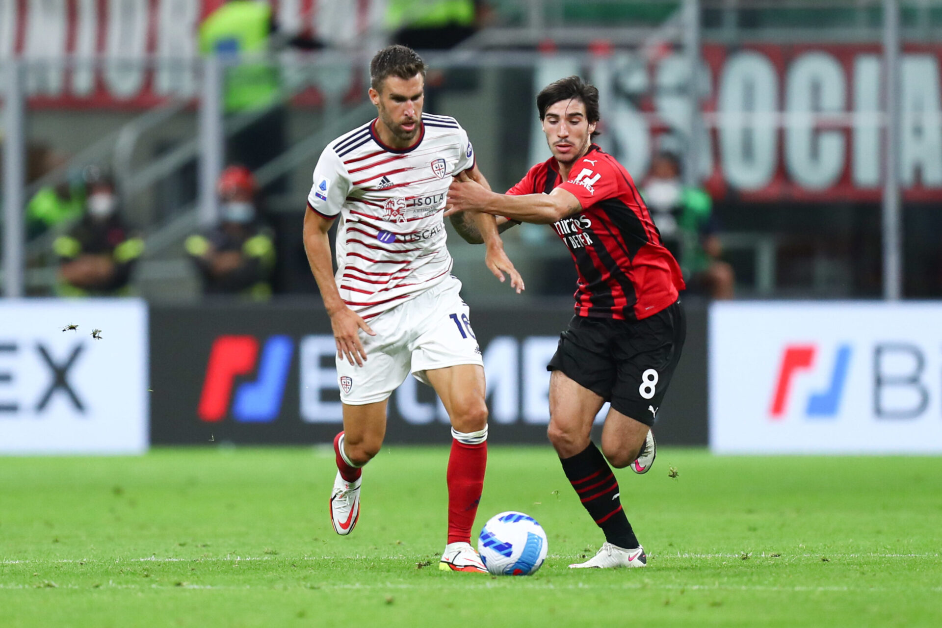 Kevin Strootman a été cédé un an plus un en option par l'OM à Cagliari lors du dernier mercato d'été (iconsport)