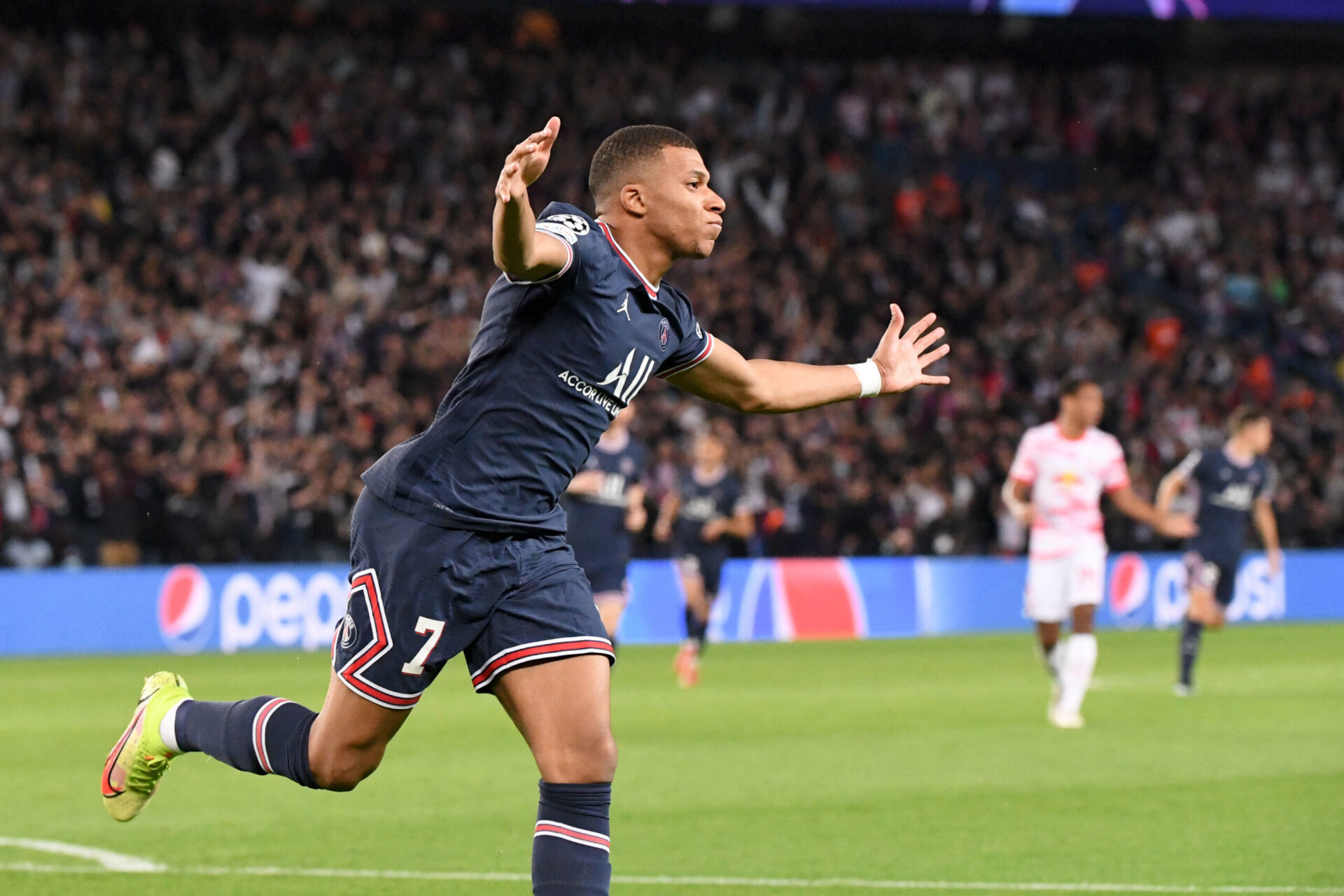 Mbappé va une nouvelle fois vouloir briller avec le PSG contre Leipzig en LDC (iconsport)