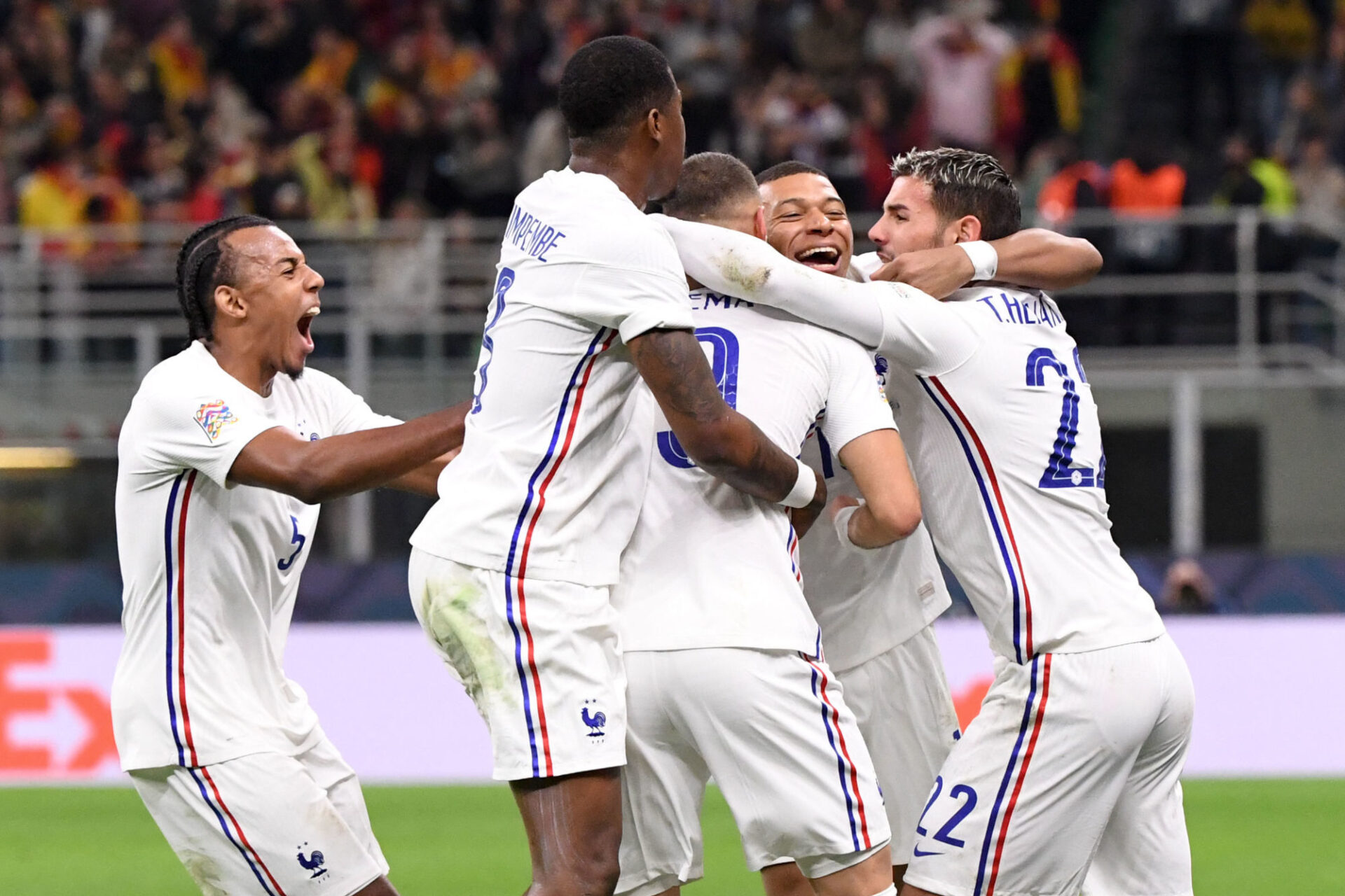 Jules Koundé a activement participé au sacre de l'équipe de France en Ligue des nations cette année. Icon SPort