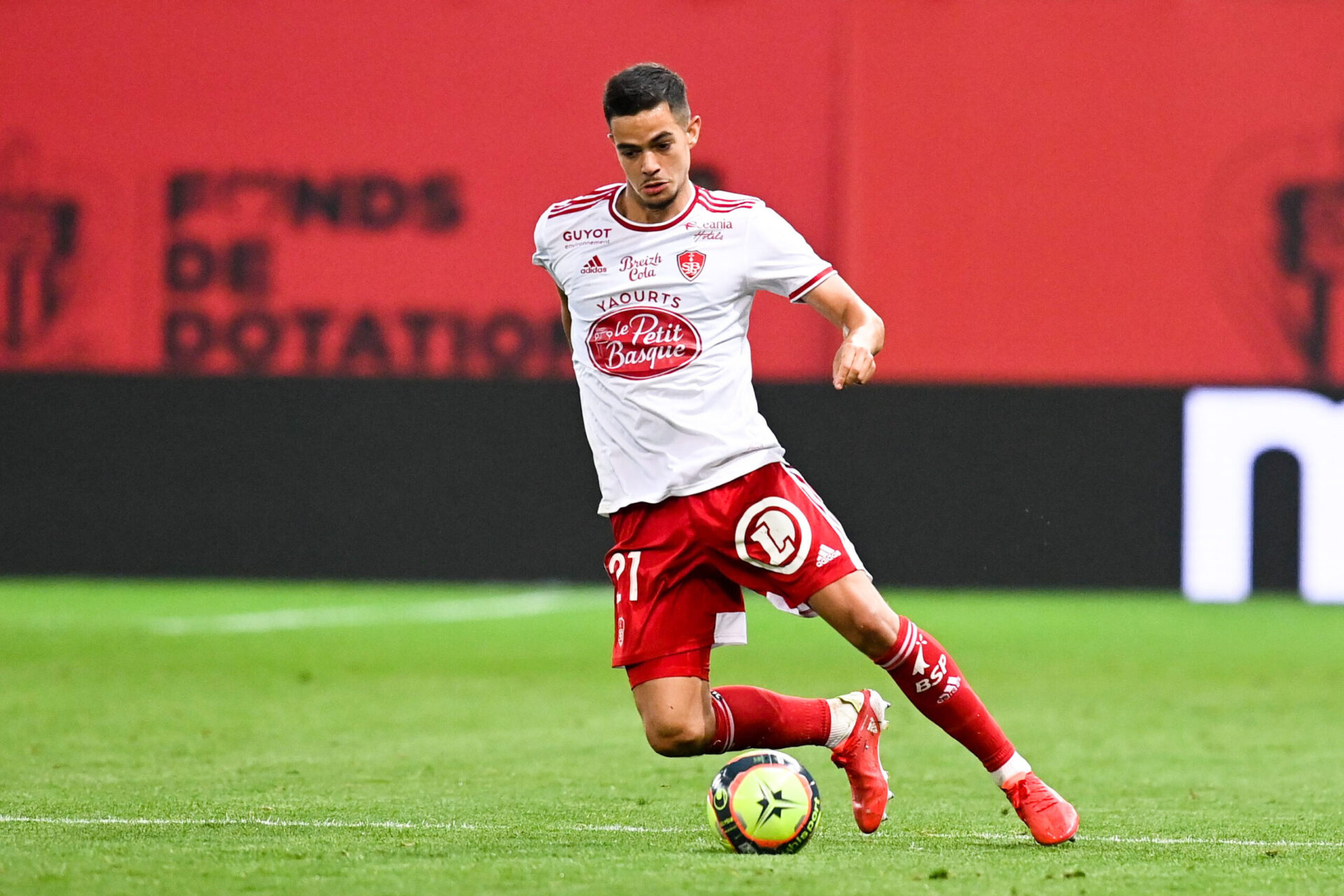 Faivre ne laisse rien au hasard pour être prêt à s'intégrer à l'AC Milan en cas de transfert (iconsport)