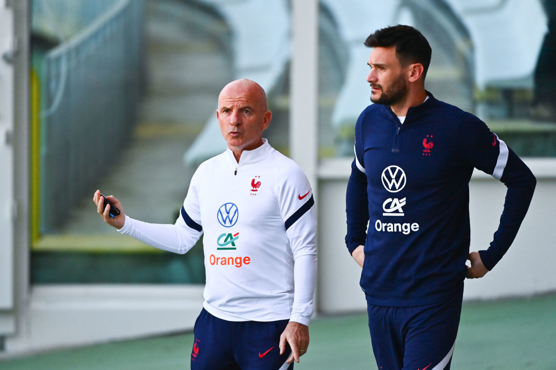 Guy Stéphan avec le capitaine de l'équipe de France, Hugo Lloris. Icon Sport