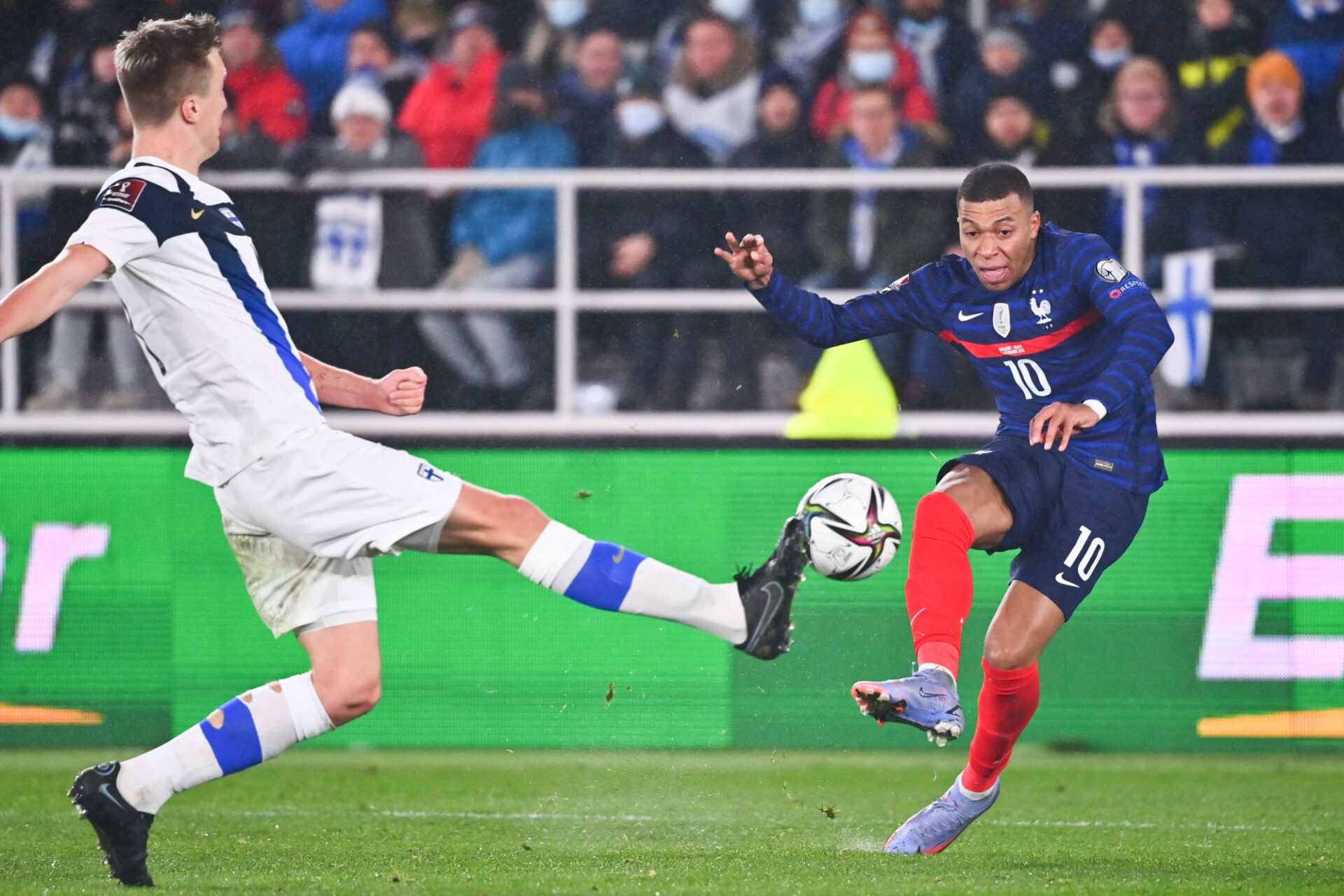 Encore un but magnifique pour Kylian Mbappé avec l'équipe de France (iconsport)