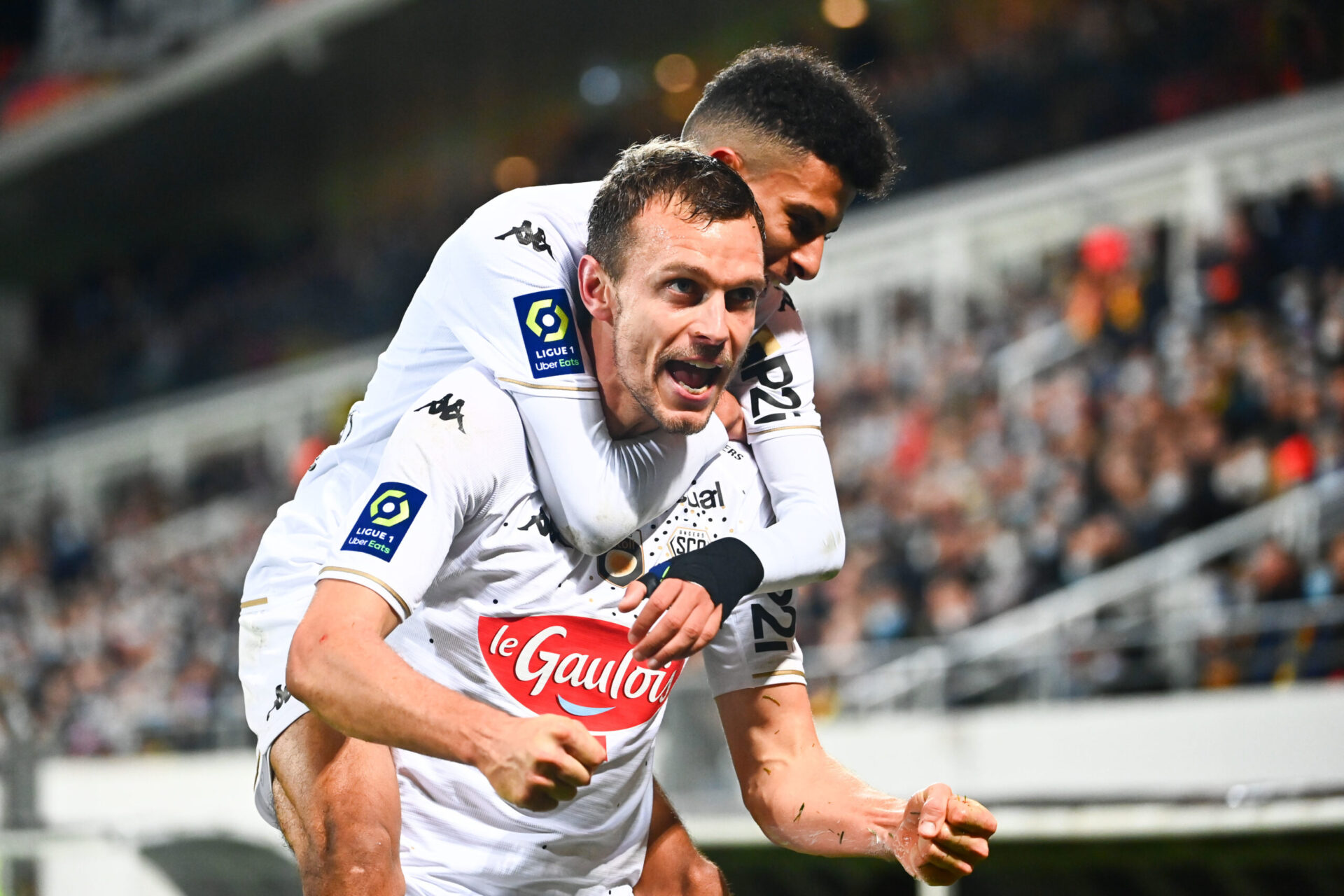 Angers est entr&eacute; avec &eacute;nergie dans sa rencontre &agrave; Lens (iconsport)