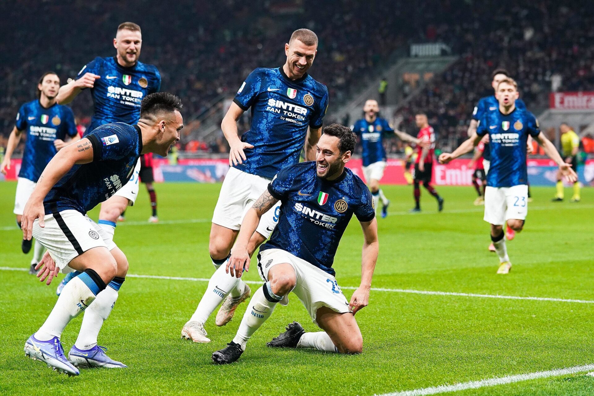 L'Inter Milan, champion d'Italie la saison dernière, est forcé de se serrer la ceinture pour faire face à ses graves problèmes financiers. Icon Sport