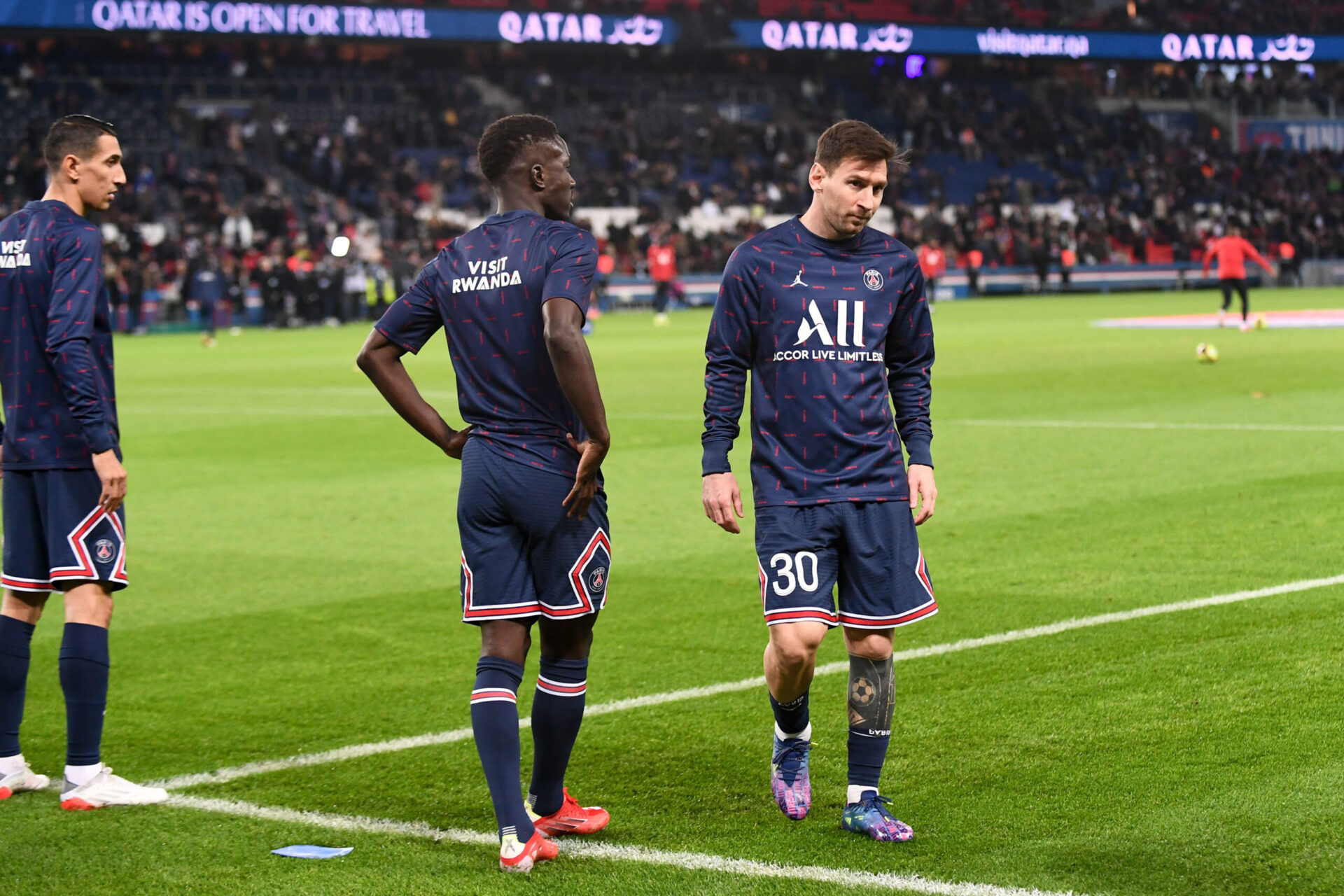 Malgré son entente avec Mbappé, Neymar et Di Maria Léo Messi de connait pas son meilleur début de saison (iconsport)