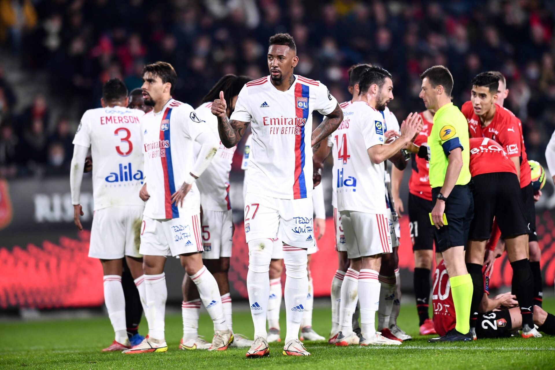 Jérôme Boateng et l'OL doivent relever la tête après l'humiliation contre Rennes. Icon Sport