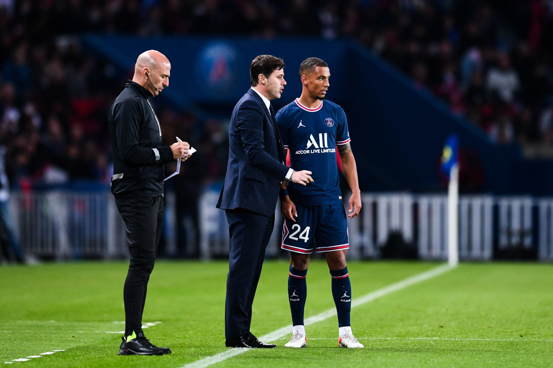 Thilo Kehrer à la rescousse. Le défenseur allemand est titulaire en charnière aux côtés de Marquinhos contre Bordeaux. Icon Sport