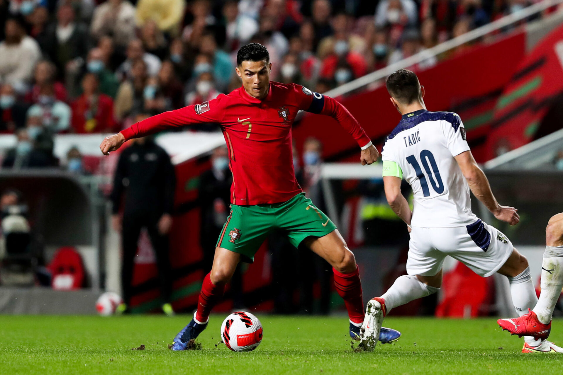 Cristiano Ronaldo sous les couleurs du Portugal (iconsport)