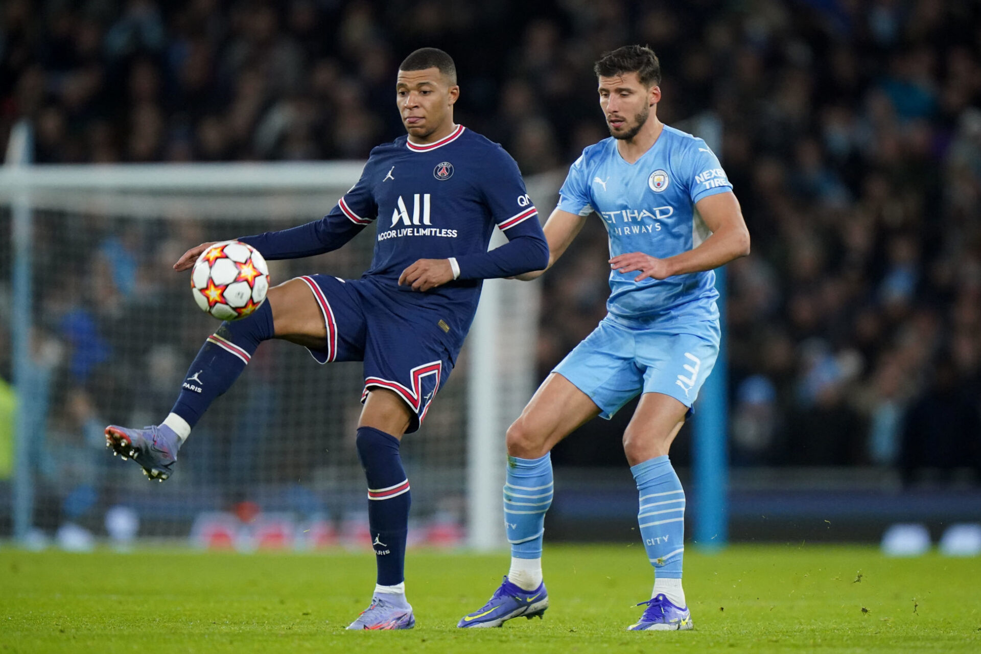 Kylian Mbapp&eacute; pourrait finalement ne pas prendre la direction de Madrid l'&eacute;t&eacute; prochain... Icon Sport