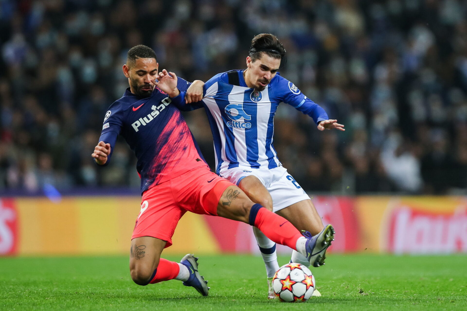 C'&eacute;tait tr&egrave;s tendu entre l'Atl&eacute;tico et Porto. Icon Sport