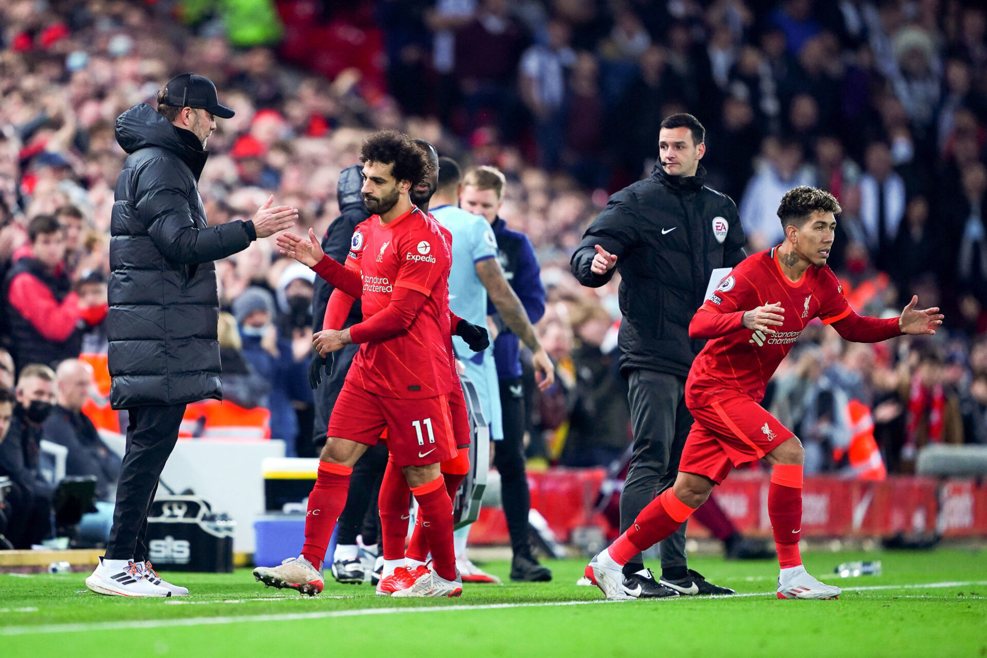 J&uuml;rgen Klopp et 99% des joueurs de l'effectif de Liverpool sont vaccin&eacute;s. Icon Sport