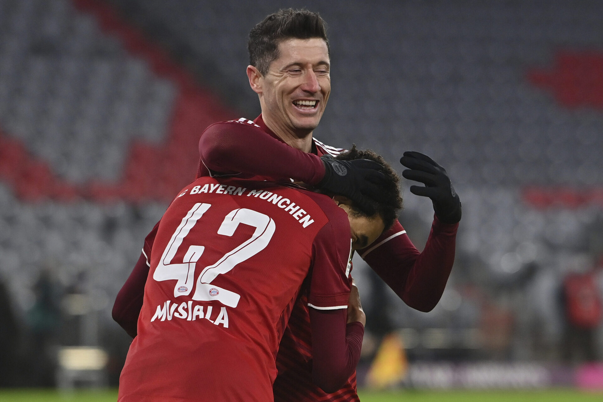 Contre Wolfsburg, Lewandowski a inscrit le quatrième but du Bayern sur une passe de Musiala (iconsport) Contre Wolfsburg, Lewandowski a inscrit le quatrième but du Bayern sur une passe de Musiala (iconsport)