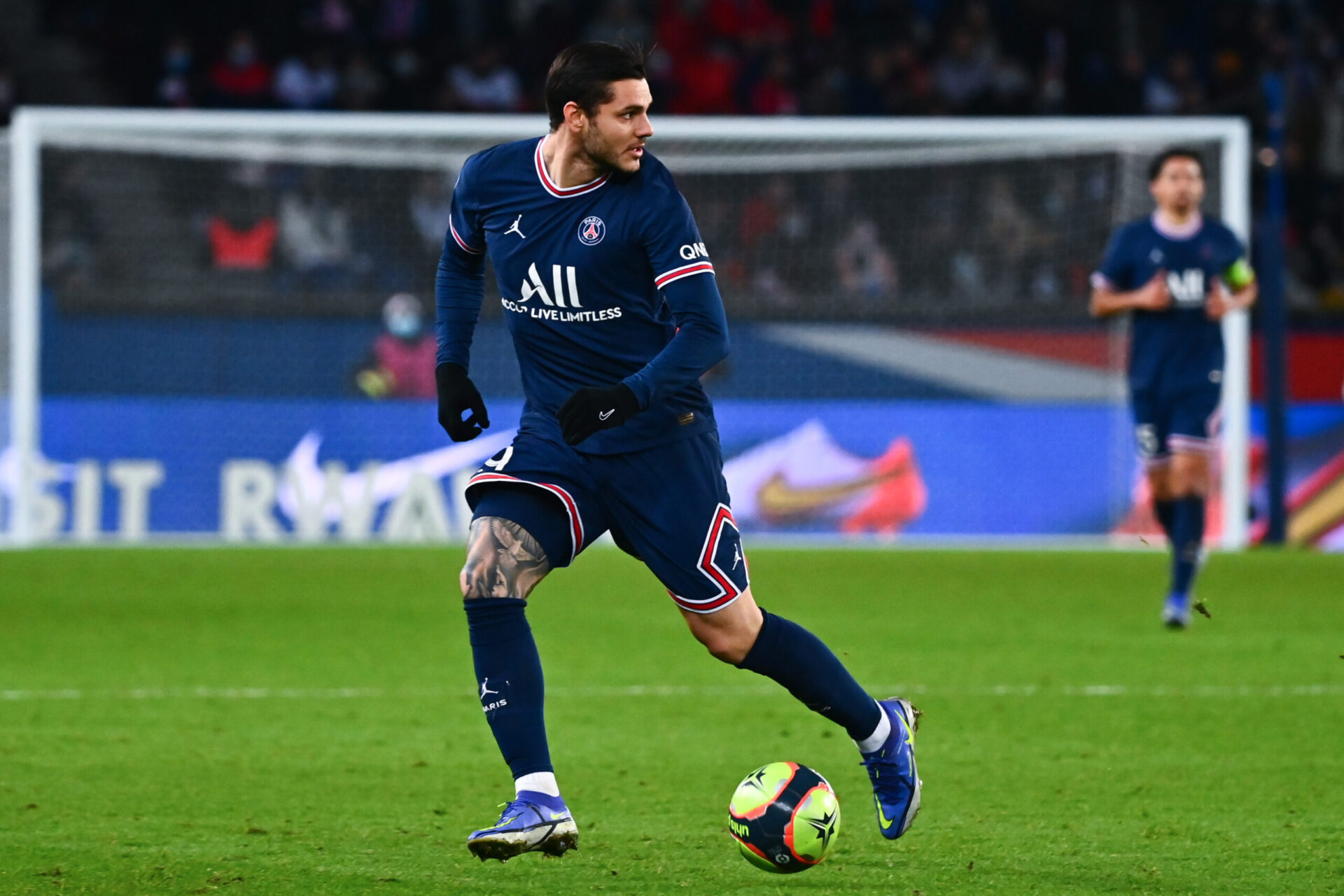 Mauro Icardi peine actuellement sous le maillot parisien (iconsport)