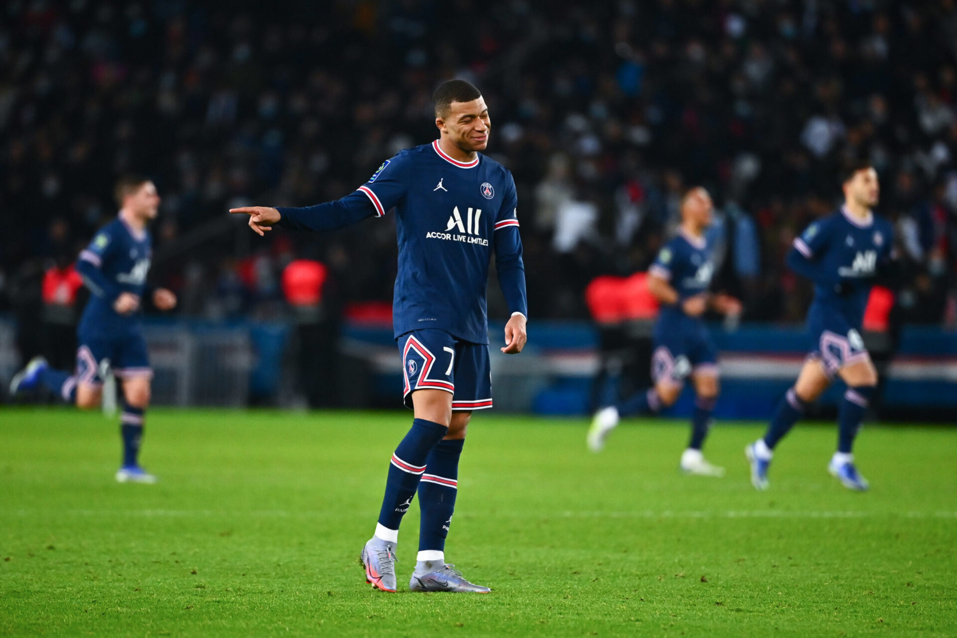 Kylian Mbapp&eacute; devrait &ecirc;tre titulaire cot&eacute; PSG (iconsport)