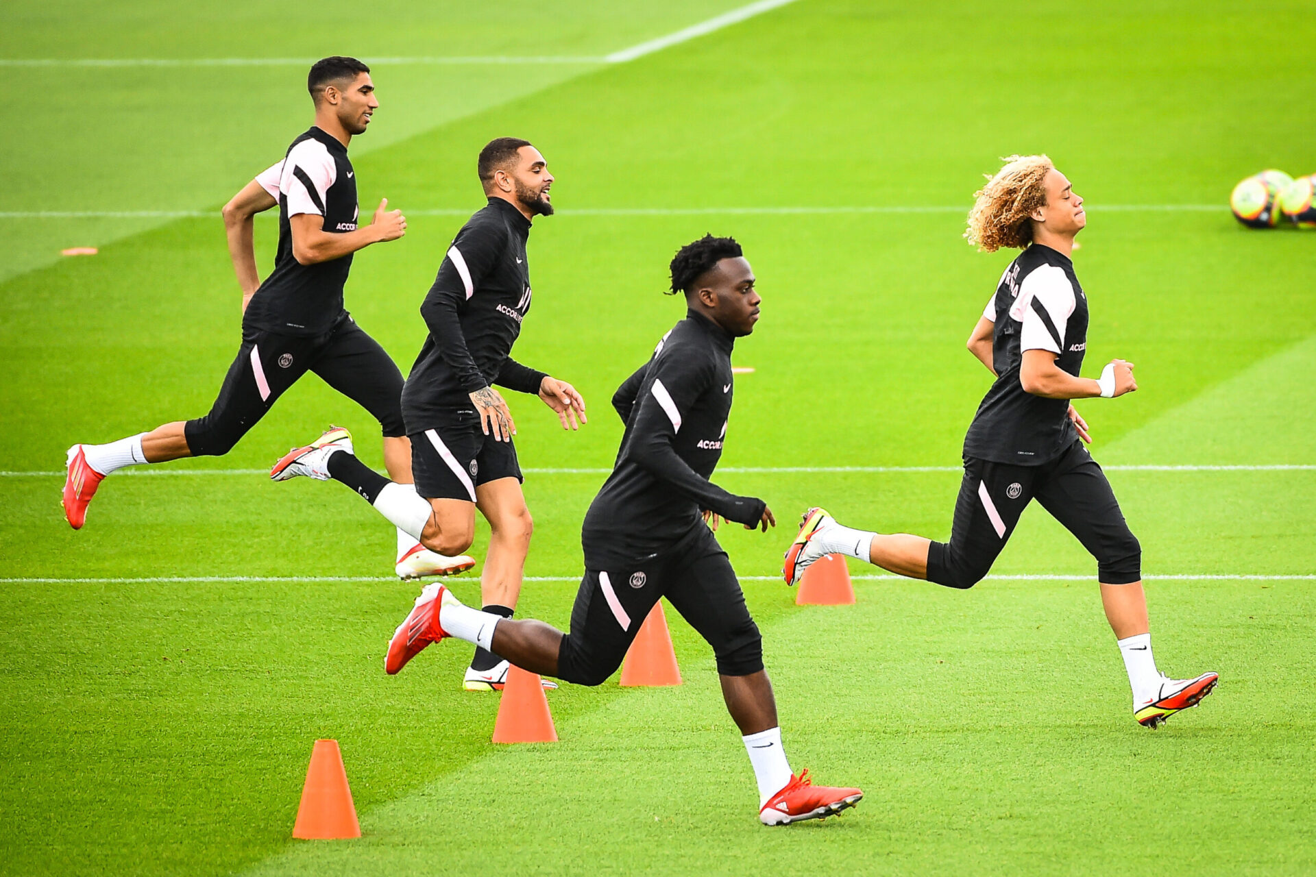 S'il s'entraînait avec les pros en début de saison, Xavi Simons figure désormais rarement aux séances de Mauricio Pochettino (iconsport) S'il s'entraînait avec les pros en début de saison, Xavi Simons figure désormais rarement aux séances de Mauricio Pochettino (iconsport)