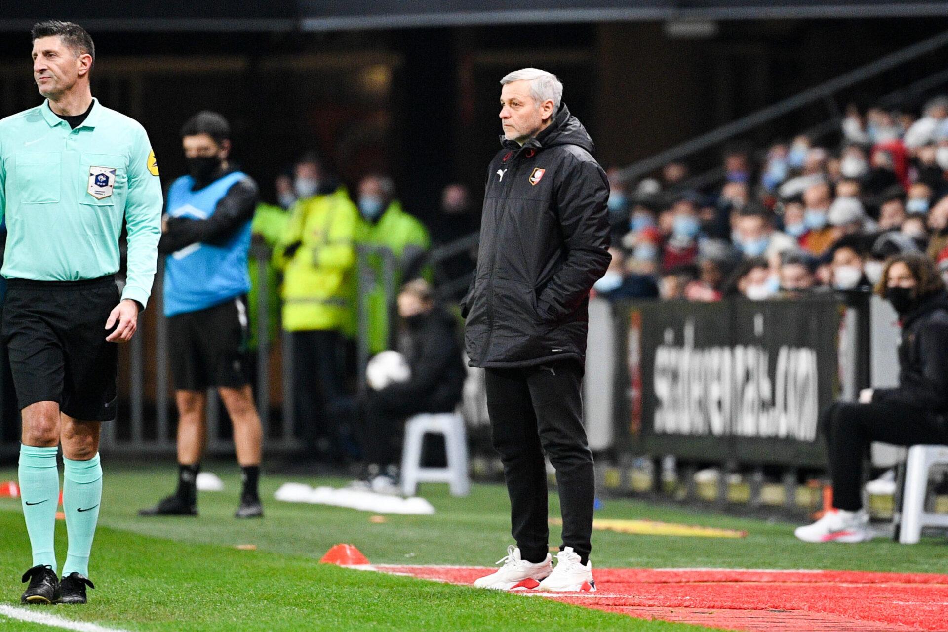 Bruno Genesio sur le banc rennais face &agrave; Lorient (iconsport)