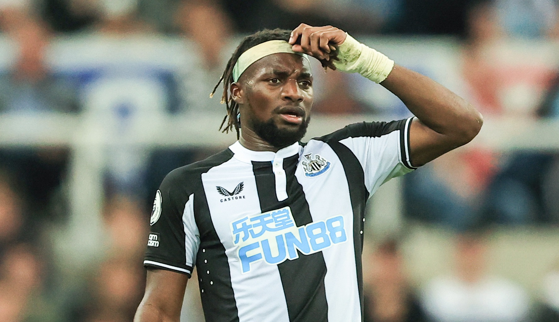 Howe sait que les Magpies doivent absolument battre leurs concurrents directs pour le maintien quand ils les joueront (iconsport) Howe sait que les Magpies doivent absolument battre leurs concurrents directs pour le maintien quand ils les joueront (iconsport)