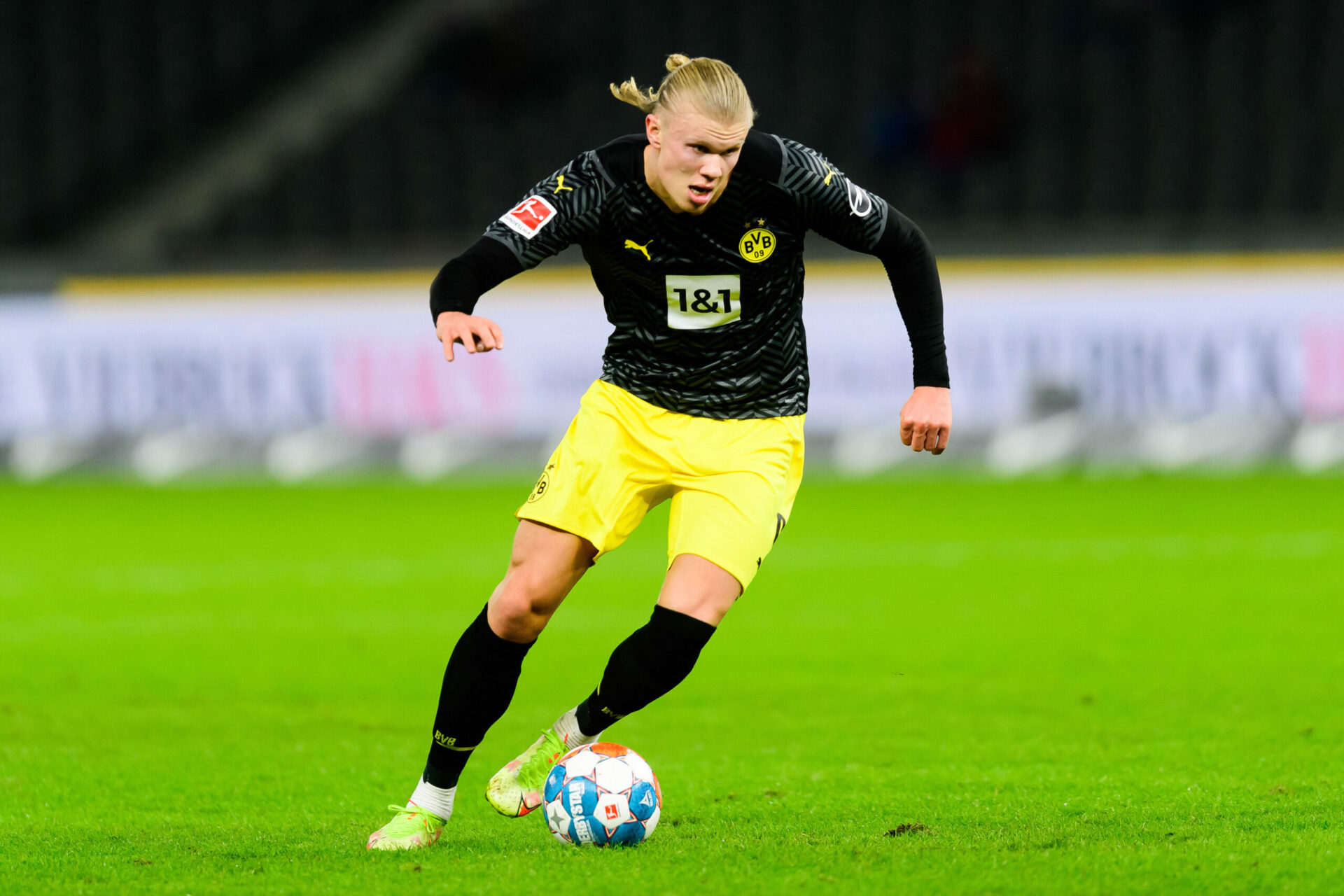 Haaland privil&eacute;gierait un d&eacute;part en Liga &agrave; une signature en Premier League (iconsport)