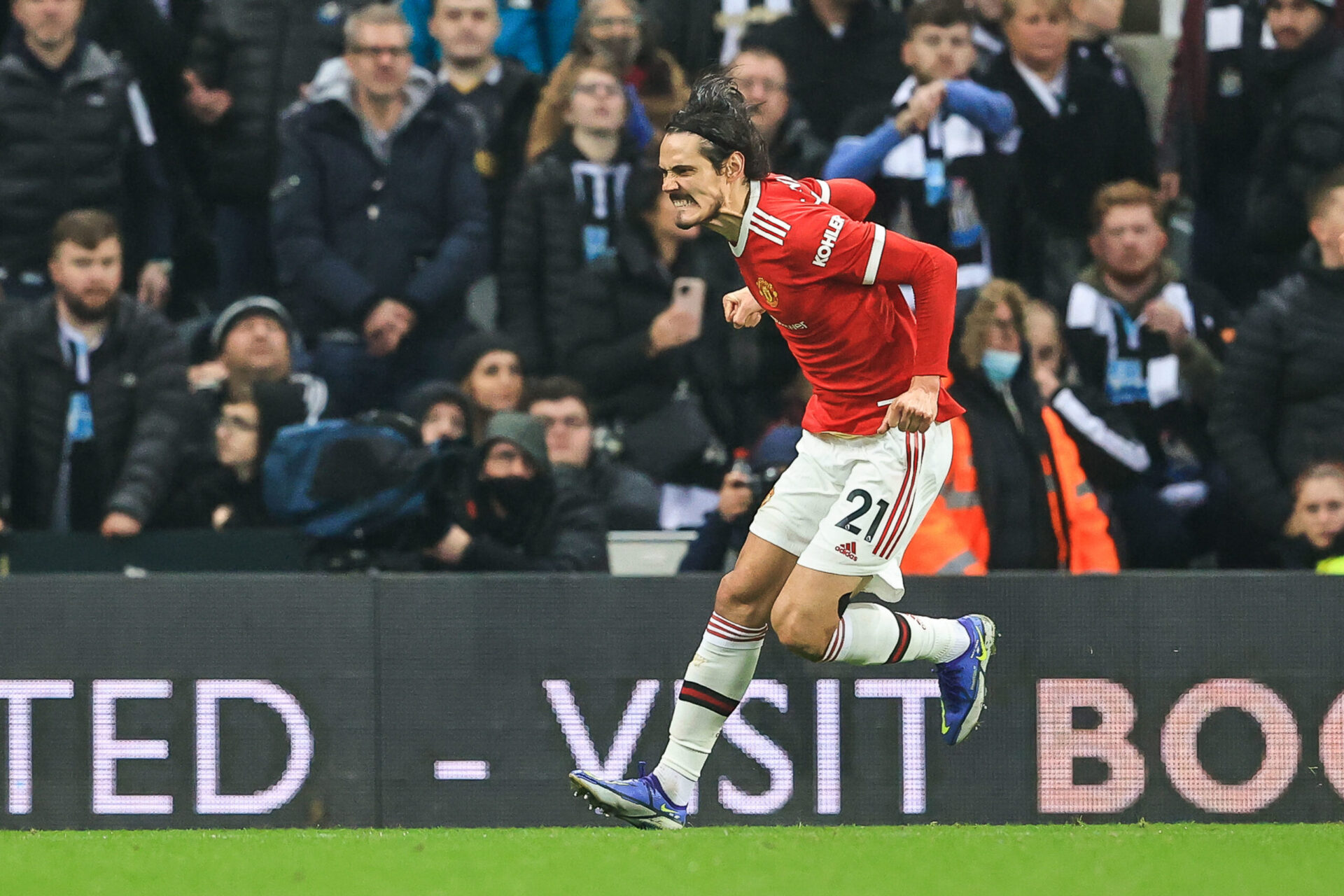 Rangnick n'envisage pas un d&eacute;part de Cavani cet hiver (iconsport)