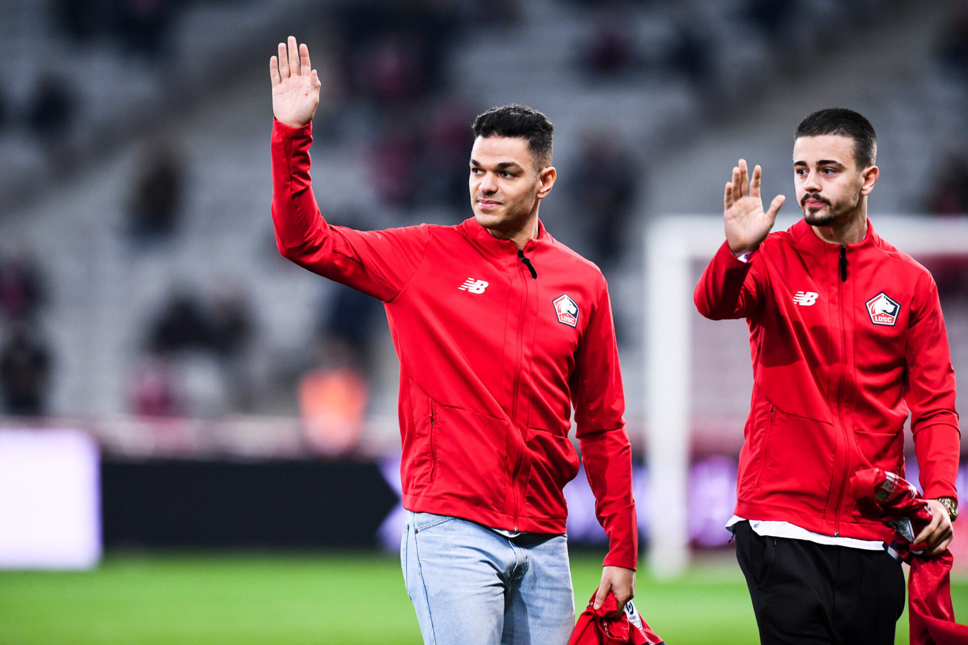 https://twitter.com/losclive/status/1484498126086021122Hatem Ben Arfa et Edon Zhegrova, pr&eacute;sent&eacute;s au Pierre Mauroy avant la rencontre entre le LOSC et Lorient. Icon Sport