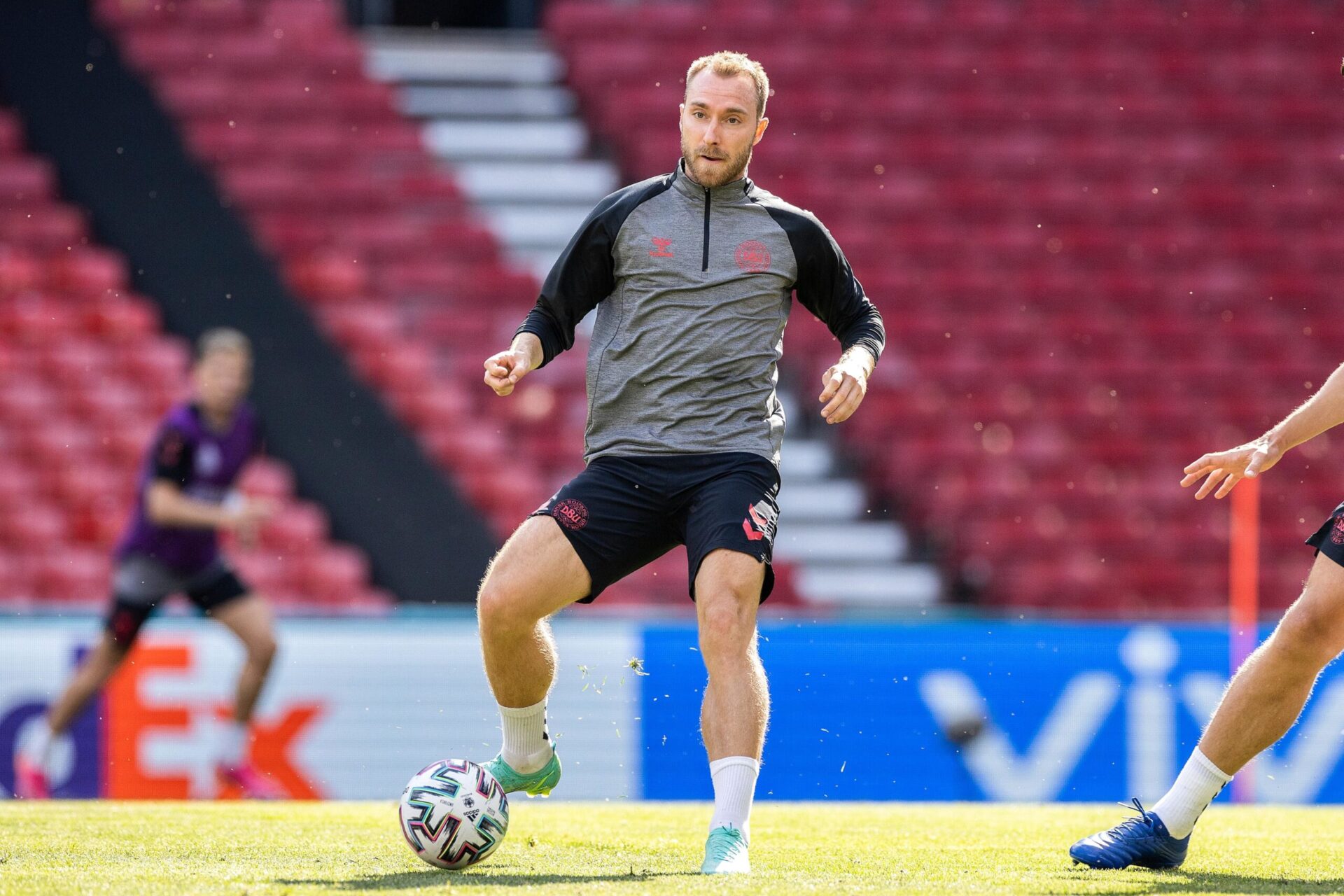 Eriksen ne pouvait pas poursuivre sa carri&egrave;re en Italie (iconsport)