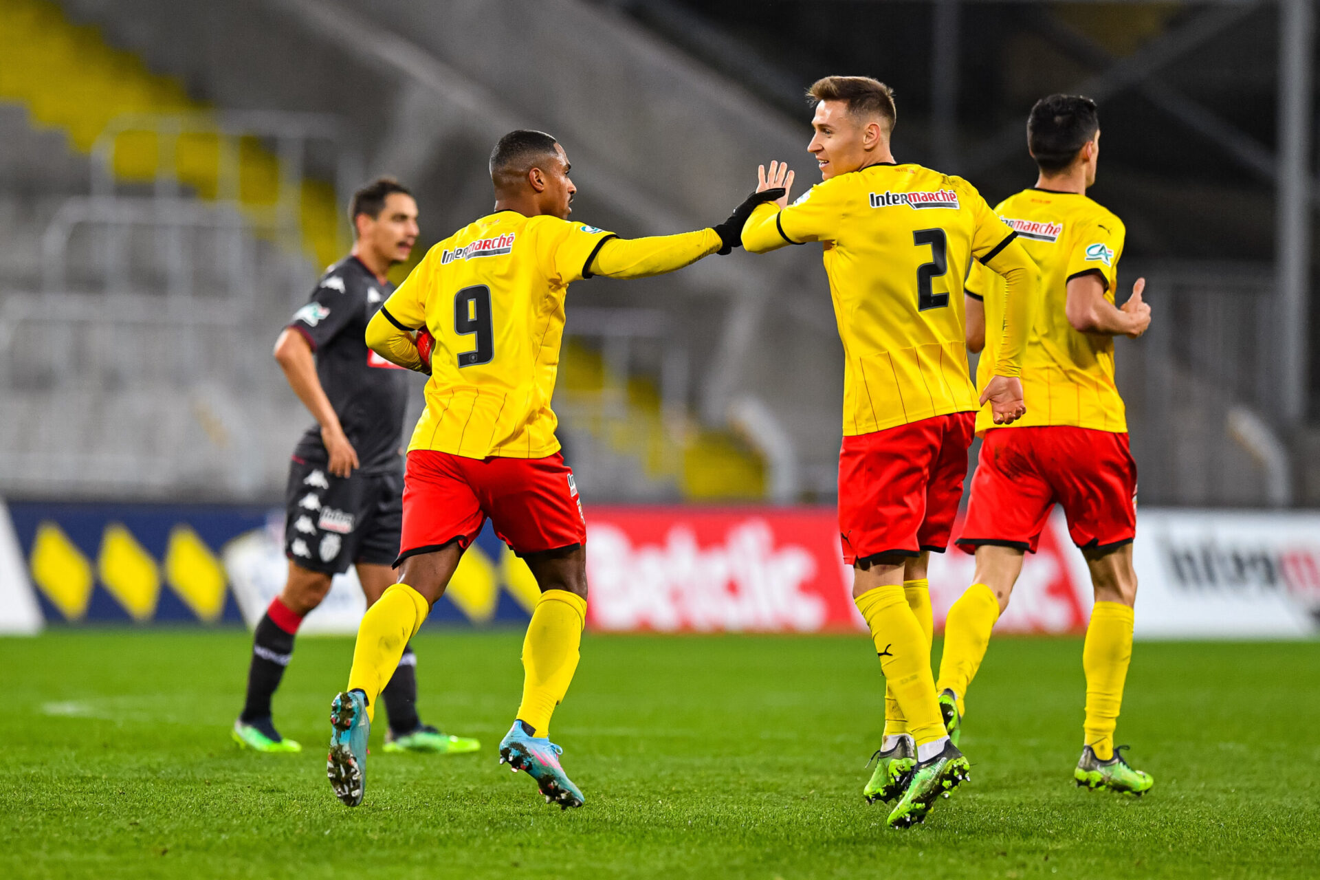 Wesley Sa&iuml;d avait redonn&eacute; de l'espoir aux Sang et Or mais n'a pu &eacute;viter l'&eacute;limination du RC Lens face &agrave; Monaco. Icon Sport