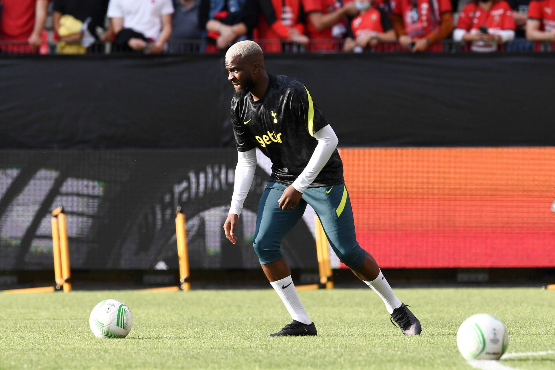 Face à Morecambe, en Cup, Ndombélé a quitté le terrain la tête basse et est allé directement aux vestiaires (iconsport) Face à Morecambe, en Cup, Ndombélé a quitté le terrain la tête basse et est allé directement aux vestiaires (iconsport)