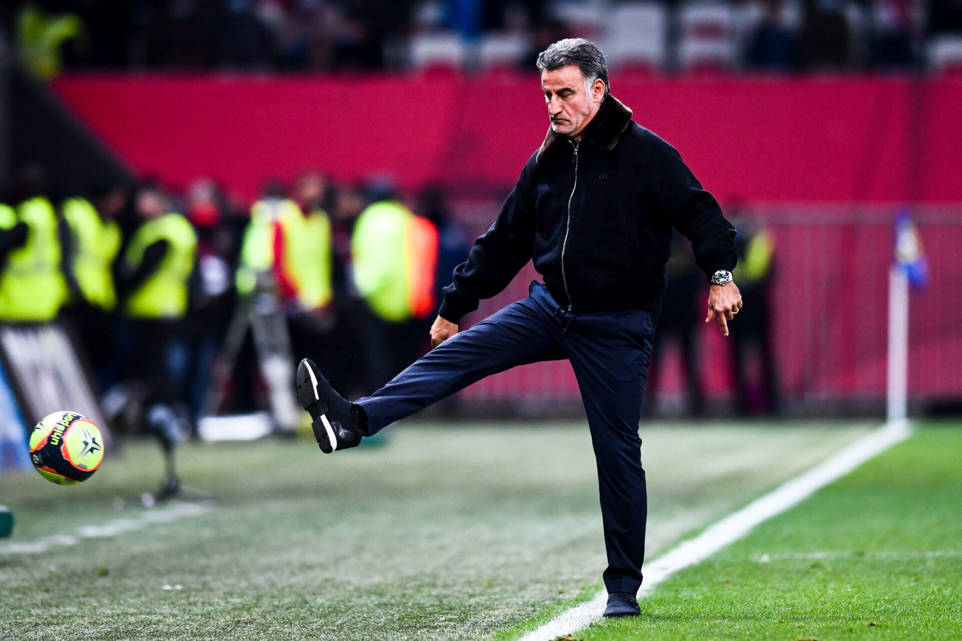 Christophe Galtier met un petit coup de pied aux fesses &agrave; ses joueurs malgr&eacute; la victoire contre Nantes (iconsport)