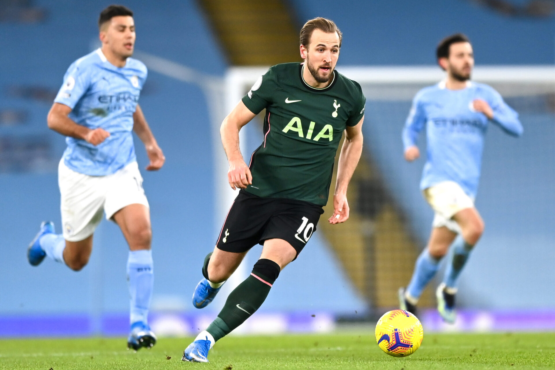 Harry Kane a failli &ecirc;tre le co&eacute;quipier de Bernardo Silva et Jo&atilde;o Cancelo. / Icon Sport