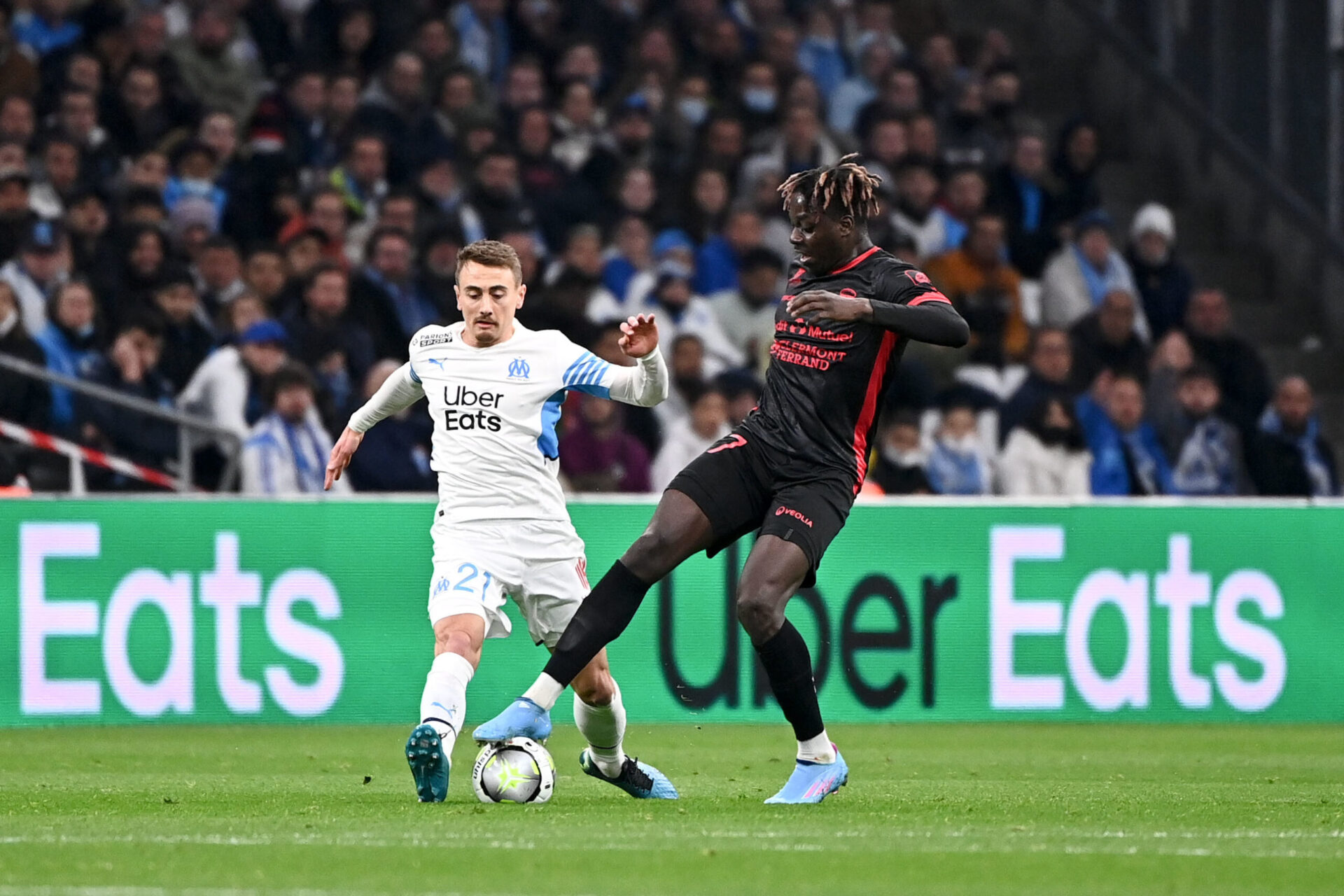 L'OM n'a pas &eacute;t&eacute; assez r&eacute;aliste pour gagner face &agrave; Clermont. / Icon Sport