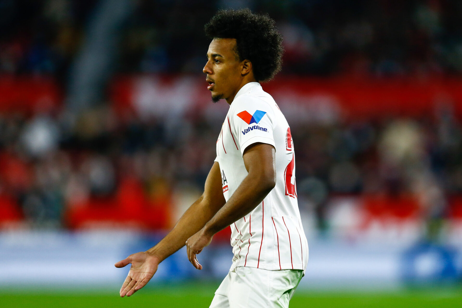 Chelsea voudrait refaire une offre &agrave; S&eacute;ville pour Jules Kound&eacute; l'&eacute;t&eacute; prochain (iconsport)