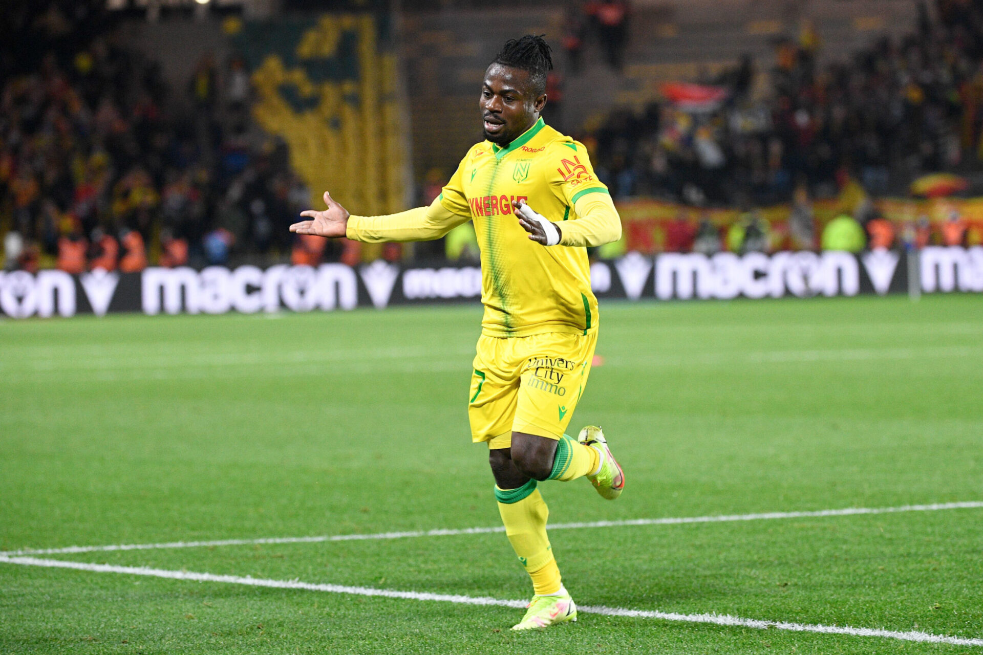 Moses Simon, buteur le week-end dernier, en est d&eacute;j&agrave; &agrave; six passes d&eacute;cisives cette saison en Ligue 1 / Icon Sport