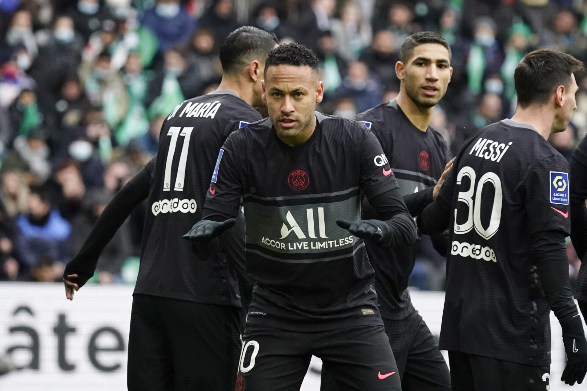 Neymar a repris l'entra&icirc;nement collectif en ce milieu de semaine (Icon Sport)