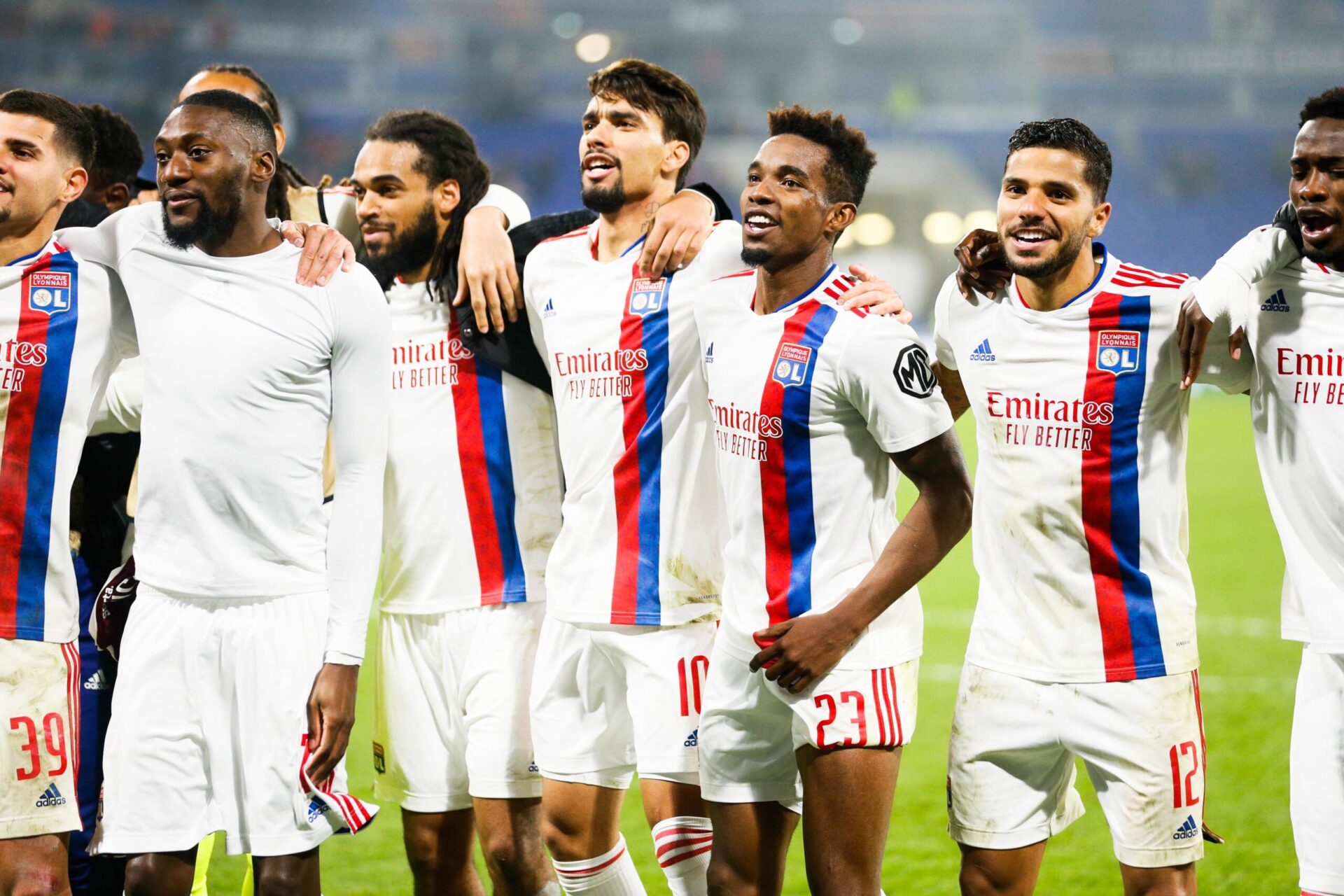La joie des joueurs de l'OL apr&egrave;s la victoire en Ligue 1 contre l'OGC Nice. Icon Sport