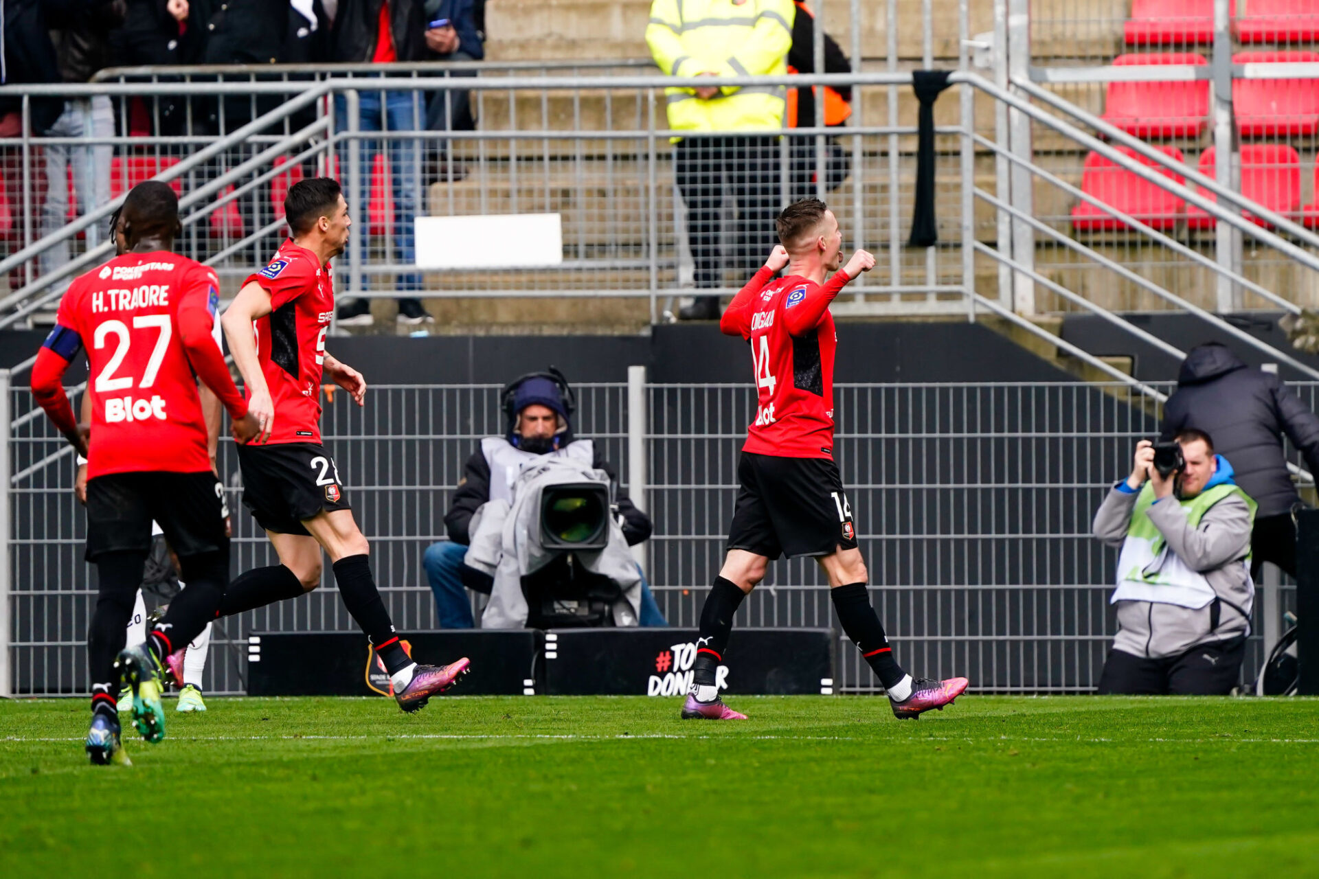 La joie de Bourigeaud sur le premier but de Rennes face à Angers (iconsport) La joie de Bourigeaud sur le premier but de Rennes face à Angers (iconsport)
