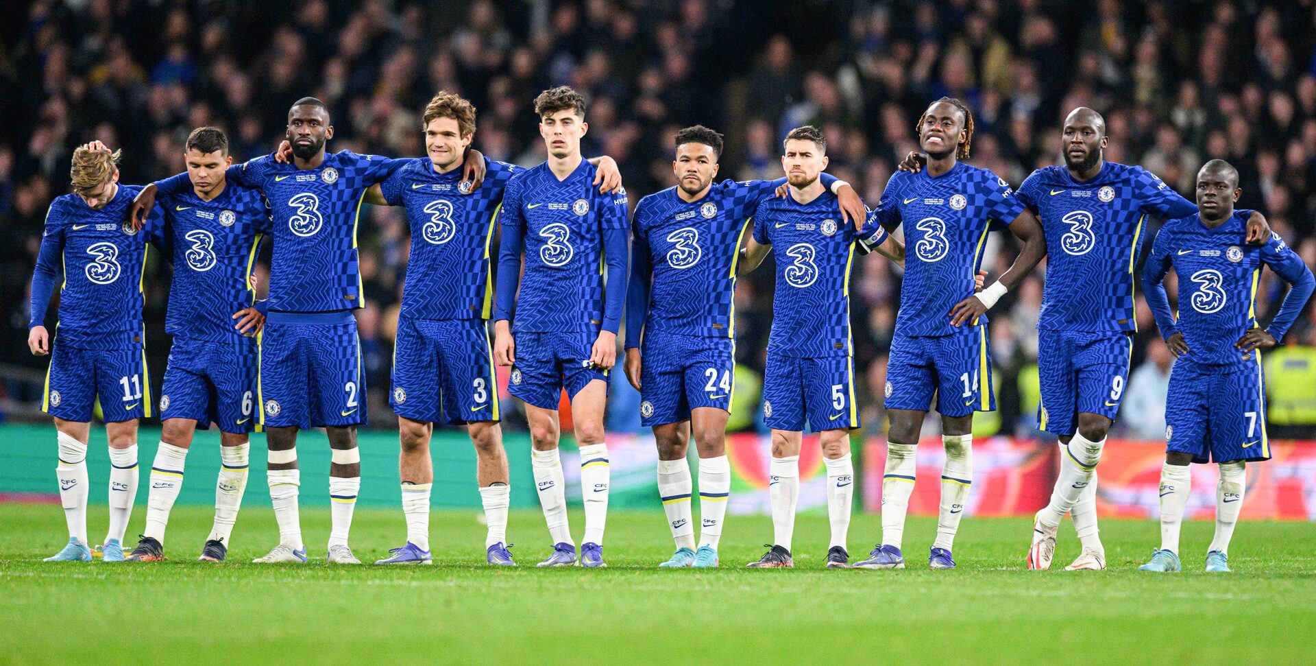 En raison des liens entre son propri&eacute;taire Roman Abramovich et Vladimir Poutine, Chelsea est frapp&eacute; par des sanctions (iconsport)