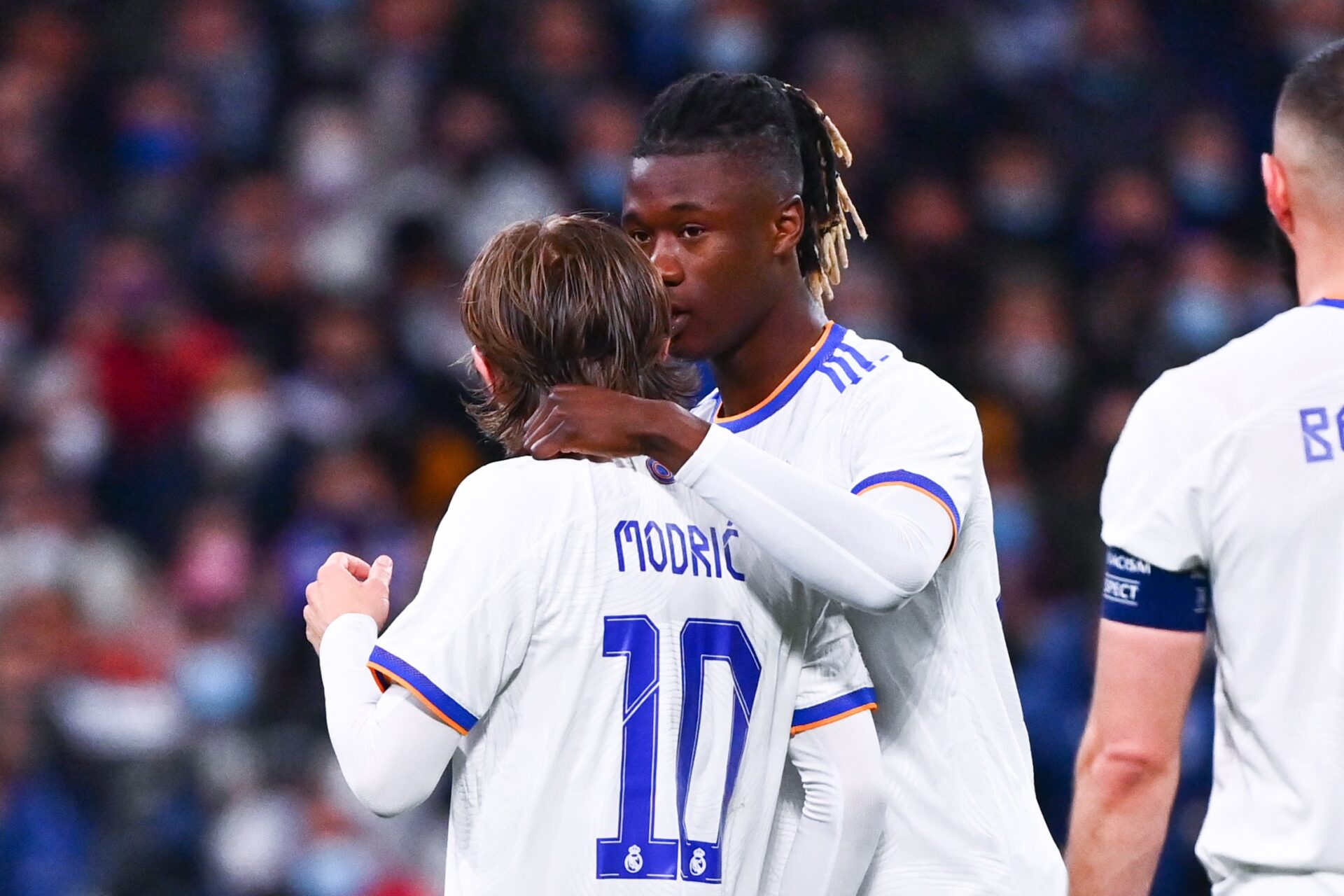 Camavinga apprend aux c&ocirc;t&eacute;s de Modrić, Kroos et Casemiro (iconsport)
