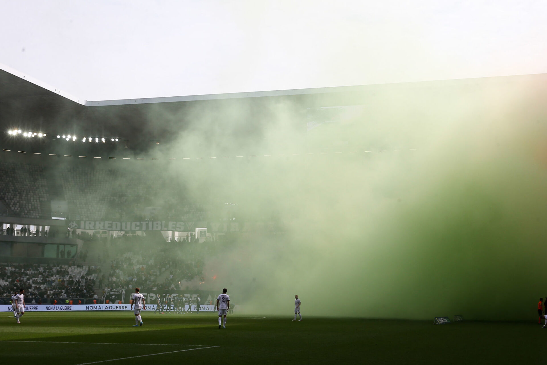 Les supporters bordelais ont donn&eacute; de la voix pour faire r&eacute;agir les joueurs (iconsport)