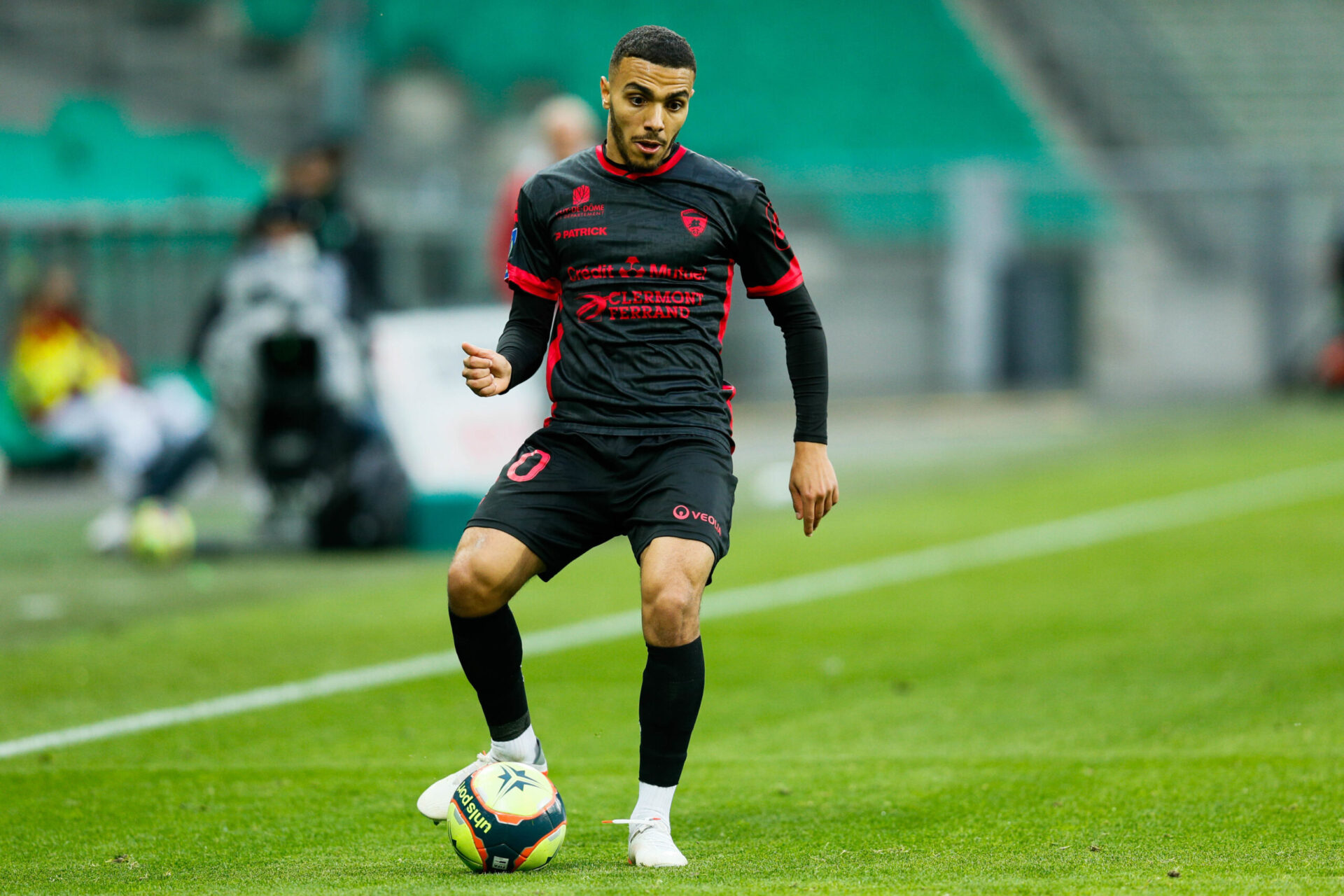 Zeki Çelik devrait quitter Lille au prochain mercato (iconsport) Zeki Çelik devrait quitter Lille au prochain mercato (iconsport)