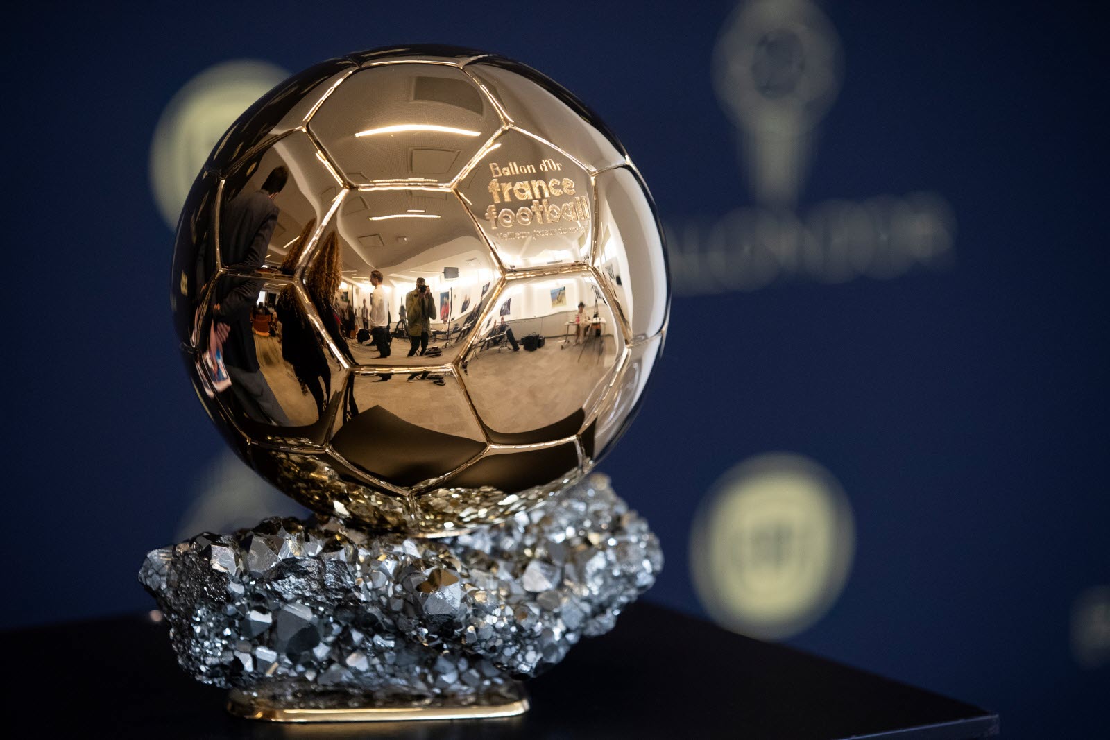 France Football a dévoilé la date de la cérémonie du Ballon d'Or 2022. Icon Sport