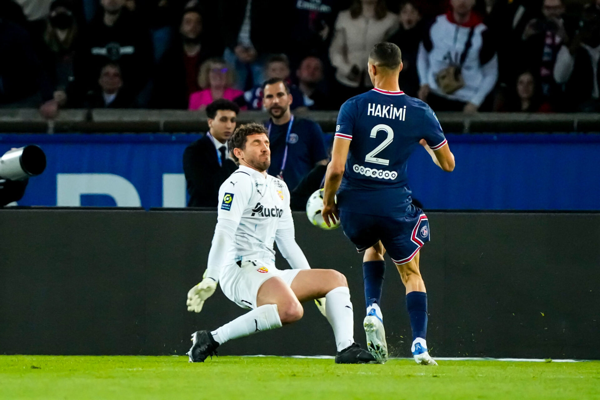 Achraf Hakimi tout proche d'ouvrir le score face &agrave; Lens (iconsport)