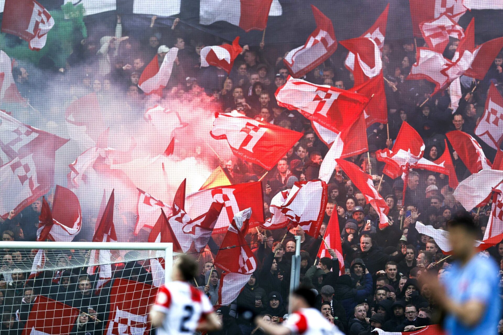 L'ambiance s'annonce chaude au Feyenoord Stadium pour ce match face à l'OM (iconsport) (OM)