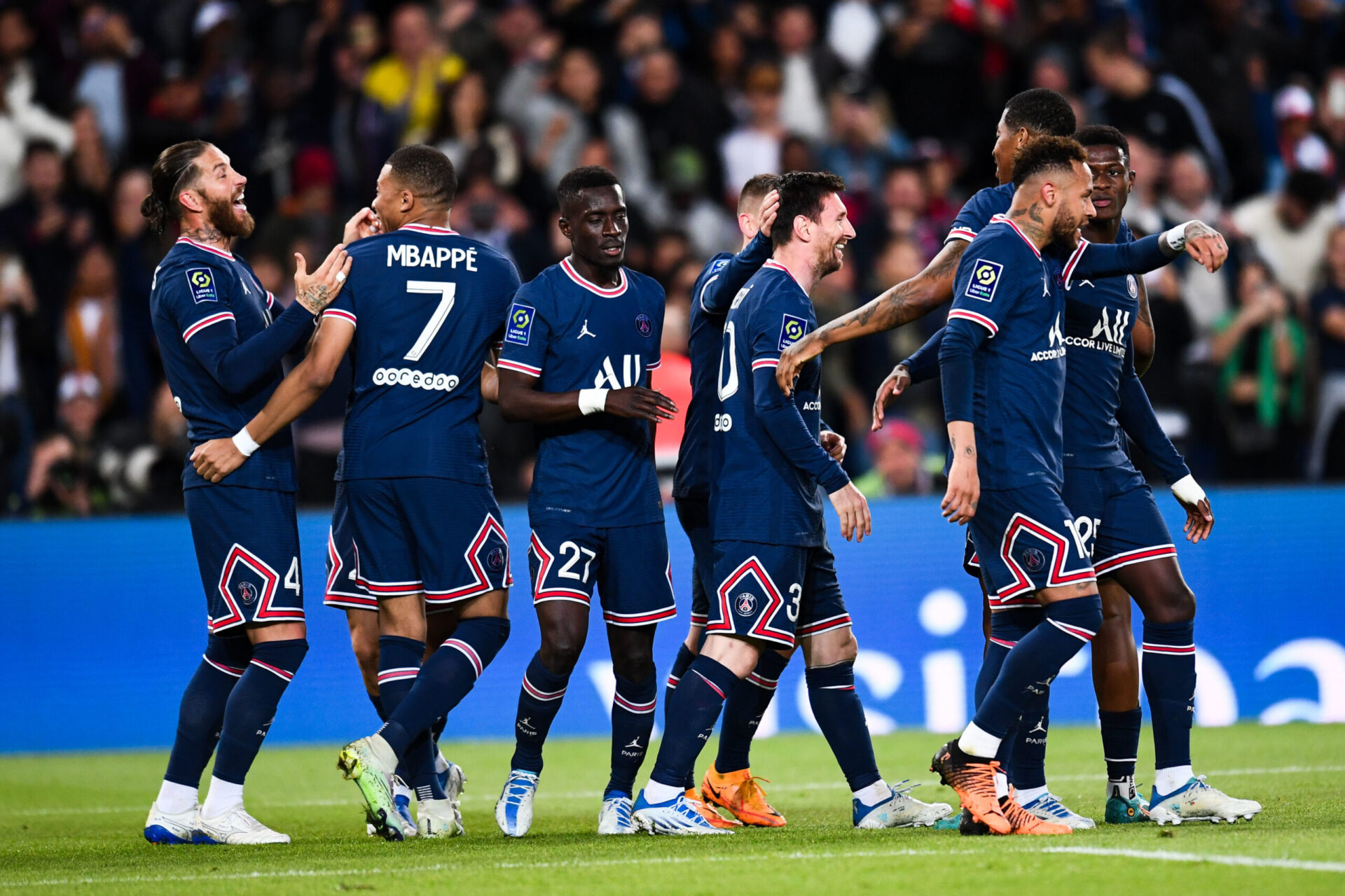 Le PSG fête son dixième titre lors de 35ème journée de Ligue 1. Icon Sport Le PSG fête son dixième titre lors de 35ème journée de Ligue 1. Icon Sport