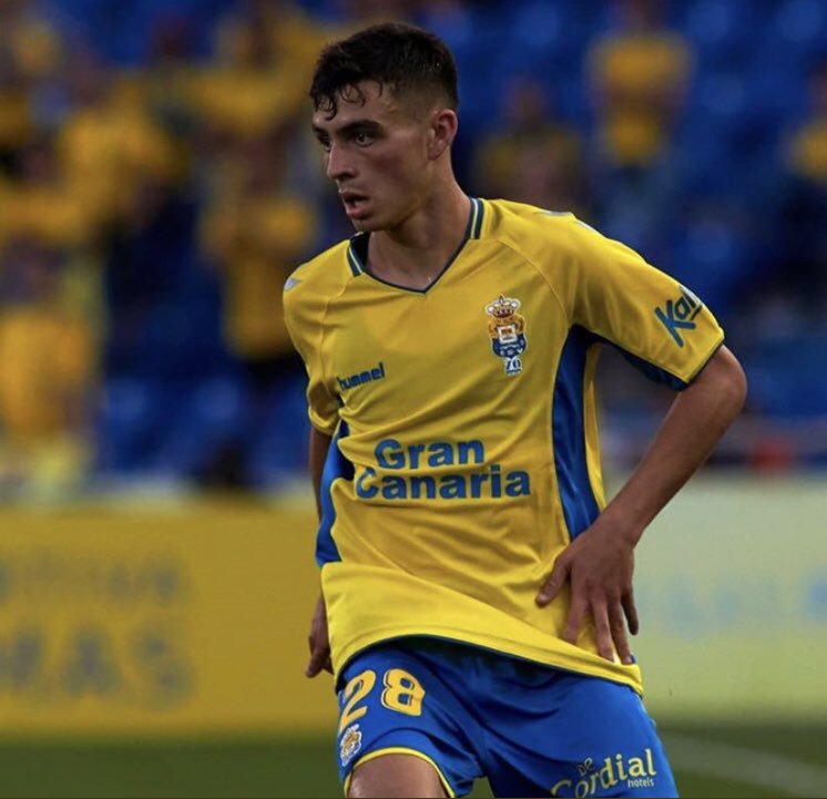 Pedri, &agrave; l'&eacute;poque o&ugrave; il jouait pour Las Palmas (La Masia)
