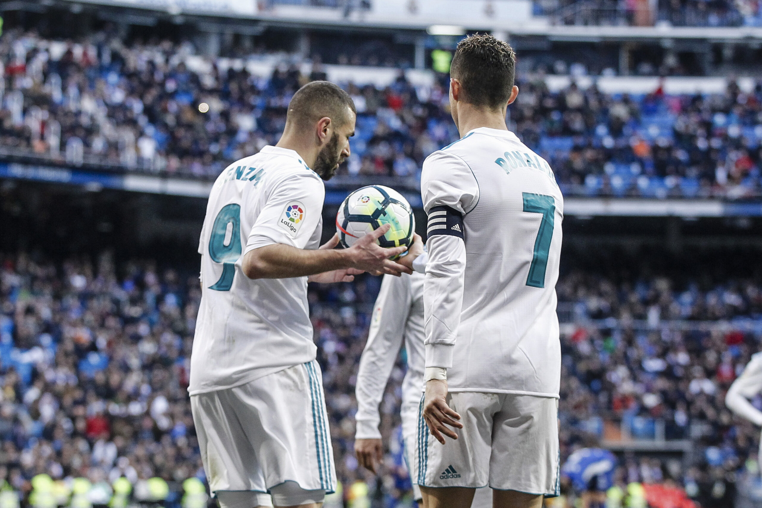 Karim Benzema ( à gauche) et Cristiano Ronaldo (à droite) / Icon Sport