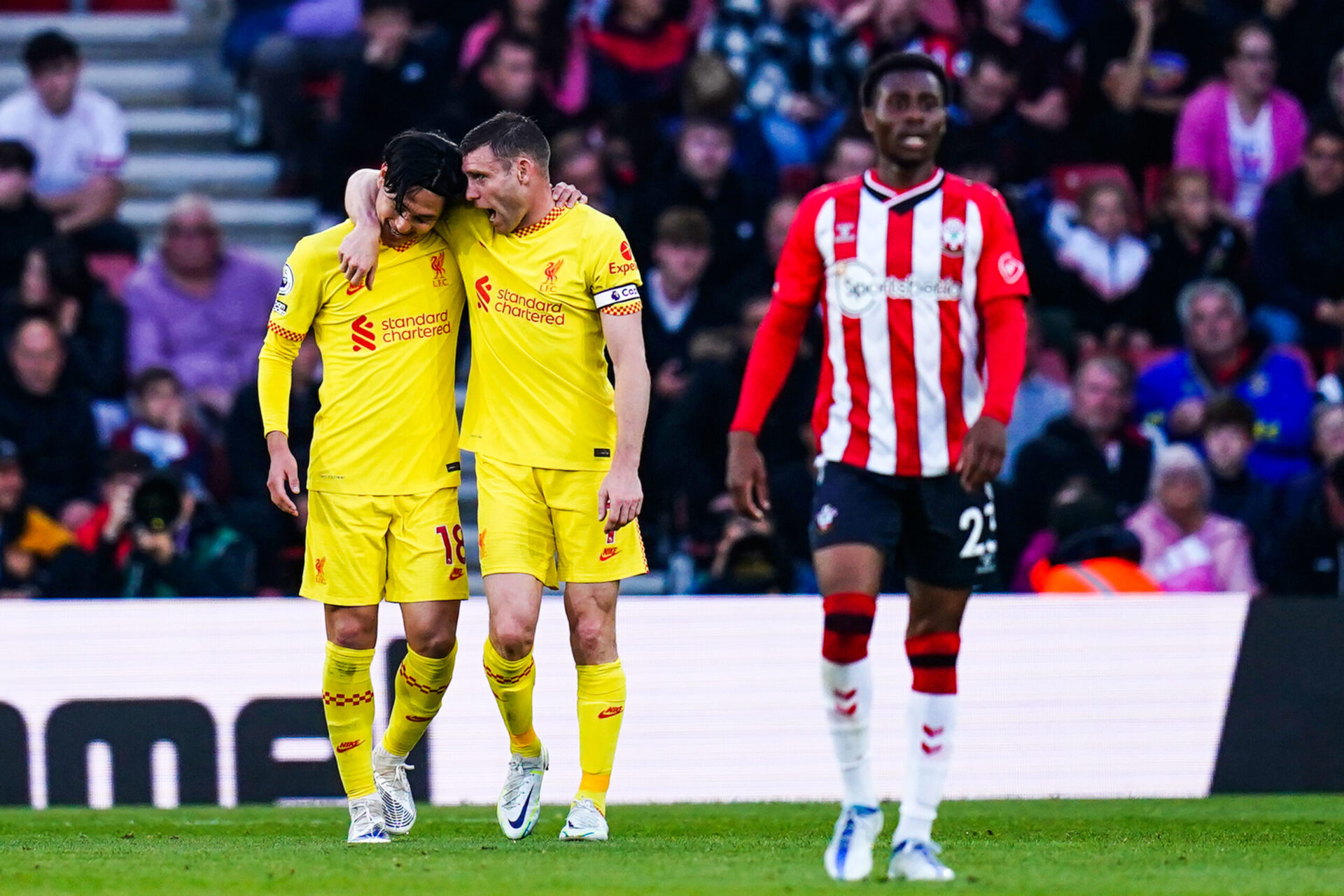 Takumi Minamino c&eacute;l&egrave;bre son but lors de la rencontre de Premier League entre Southampton et Liverpool. Icon Sport