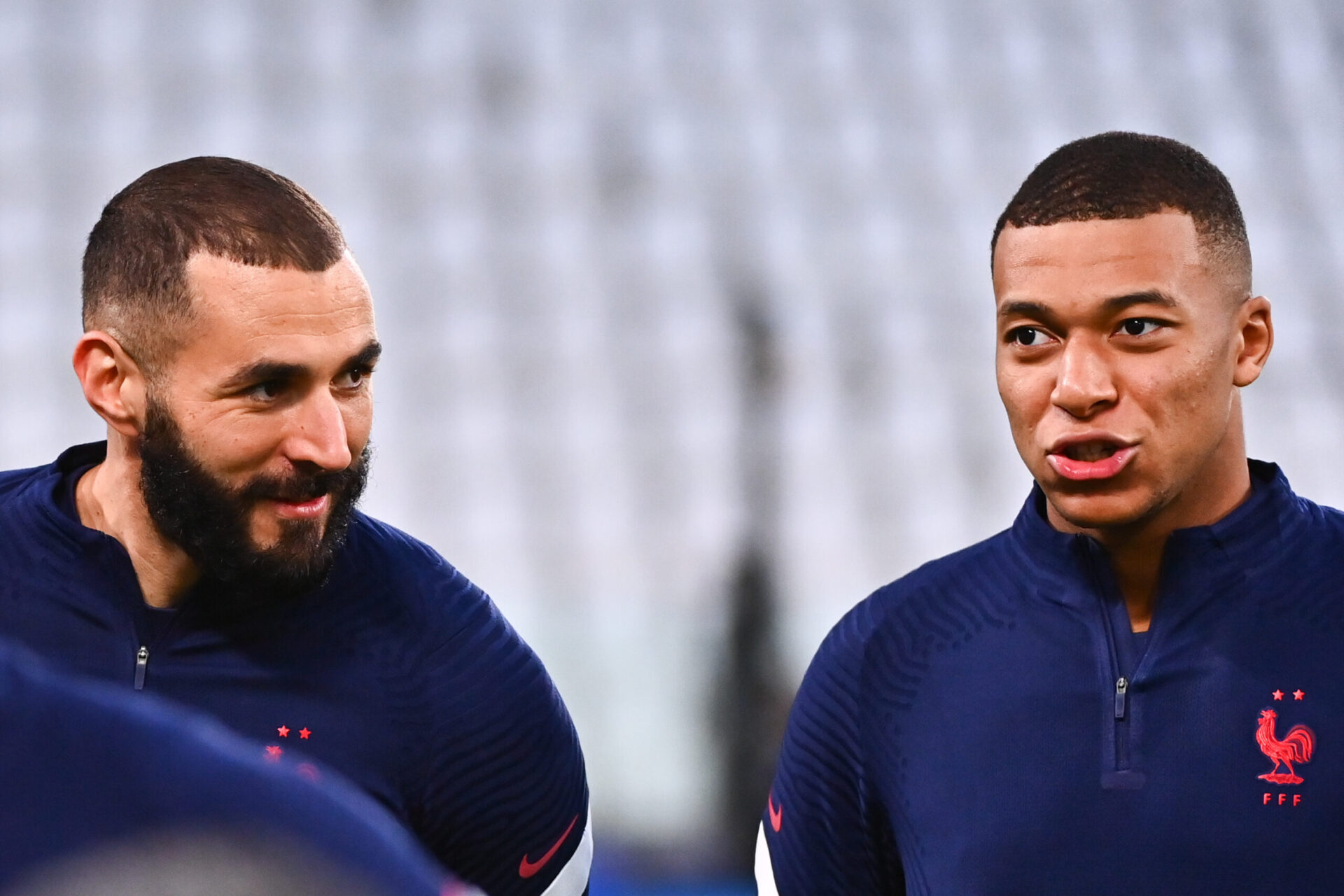 Mbapp&eacute; et Benzema sous les couleurs de l'&eacute;quipe de France (Icon Sport)