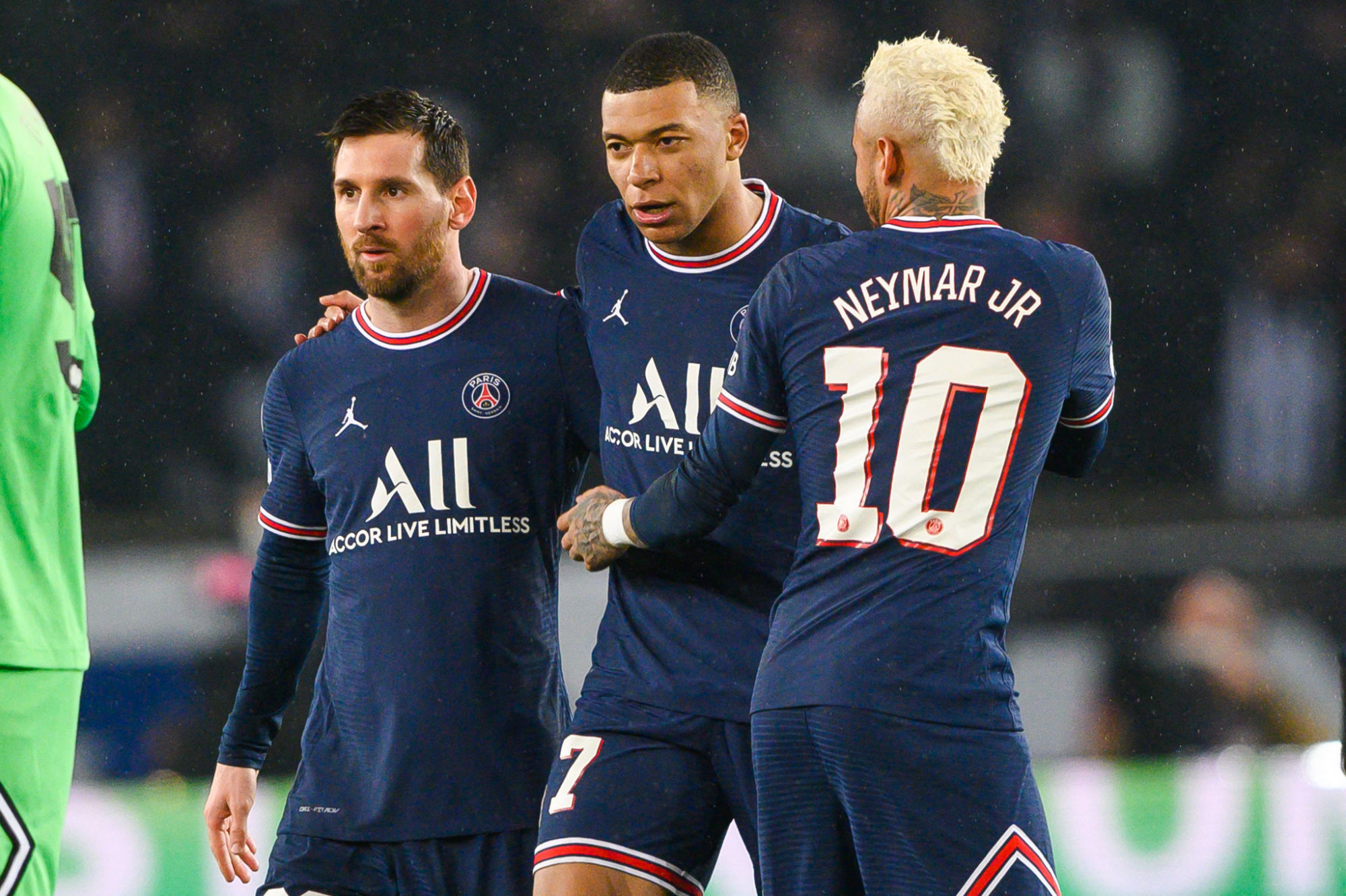 Messi, Mbappé et Neymar avec le maillot du Paris Saint-Germain (Icon Sport)