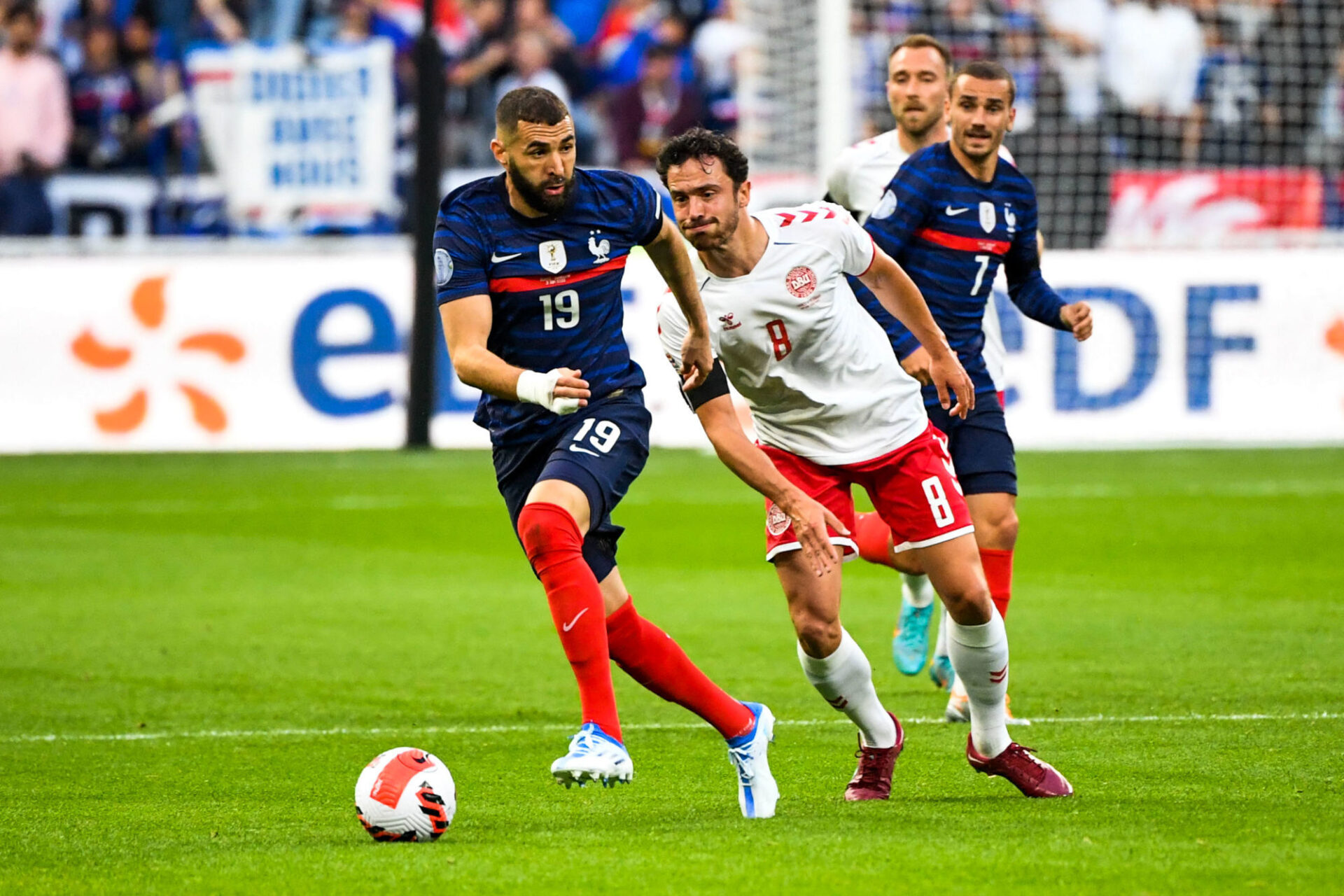 Goalkeeper Karim Benzema fails to prevent EdF against Denmark (Icon Sport)